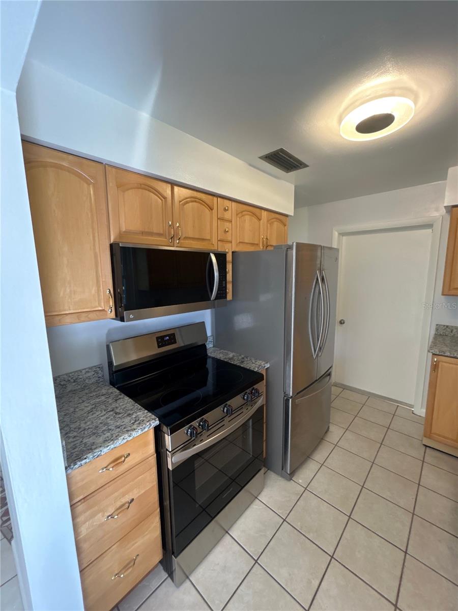 353 E MARVIN AVE, LONGWOOD, FL, 32750