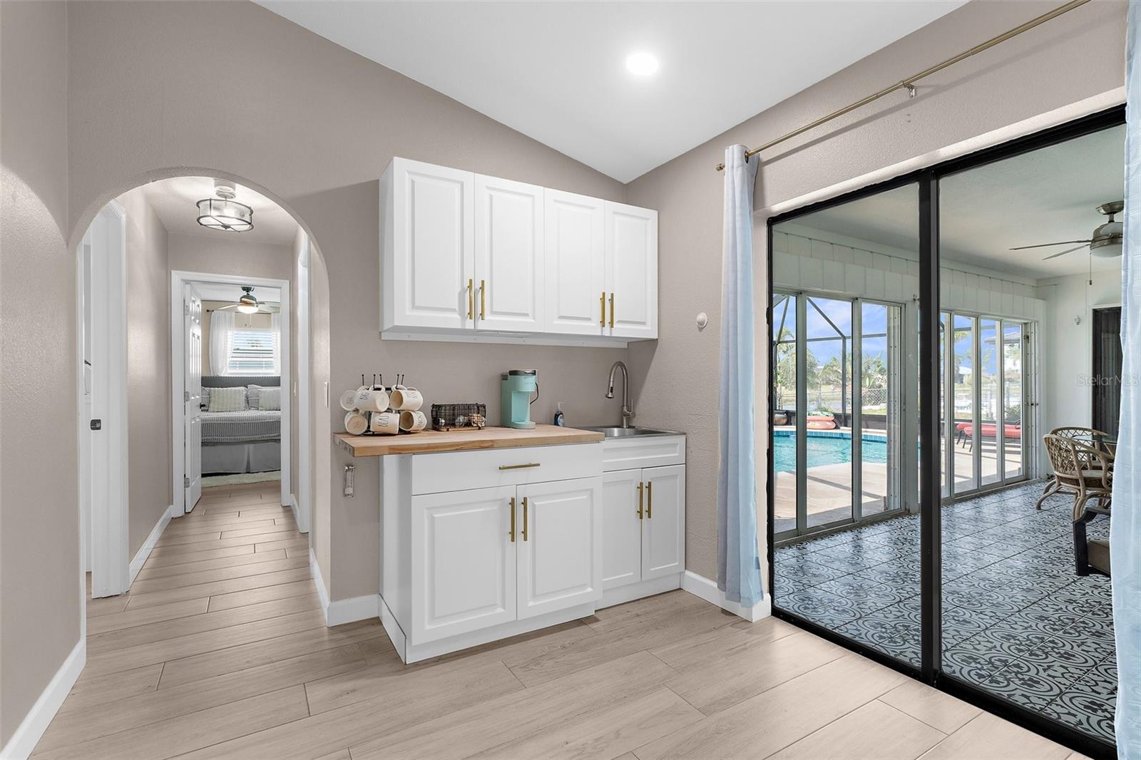 254 MARK TWAIN LN, ROTONDA WEST, FL, 33947