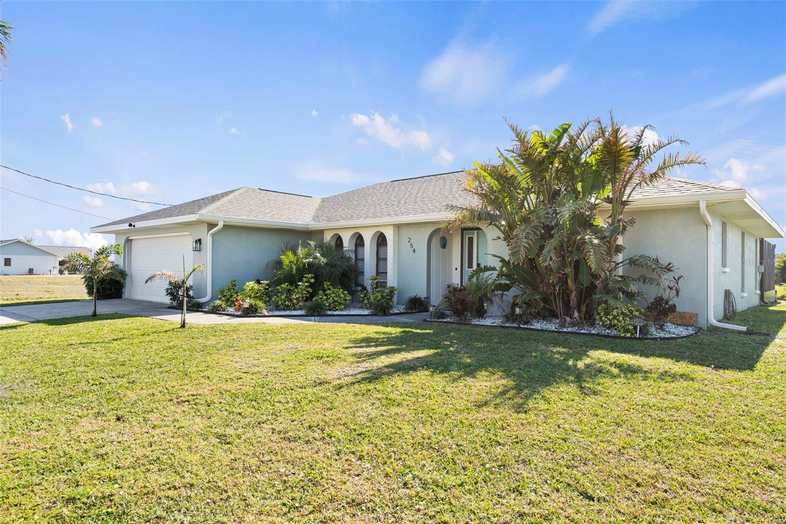 254 MARK TWAIN LN, ROTONDA WEST, FL, 33947