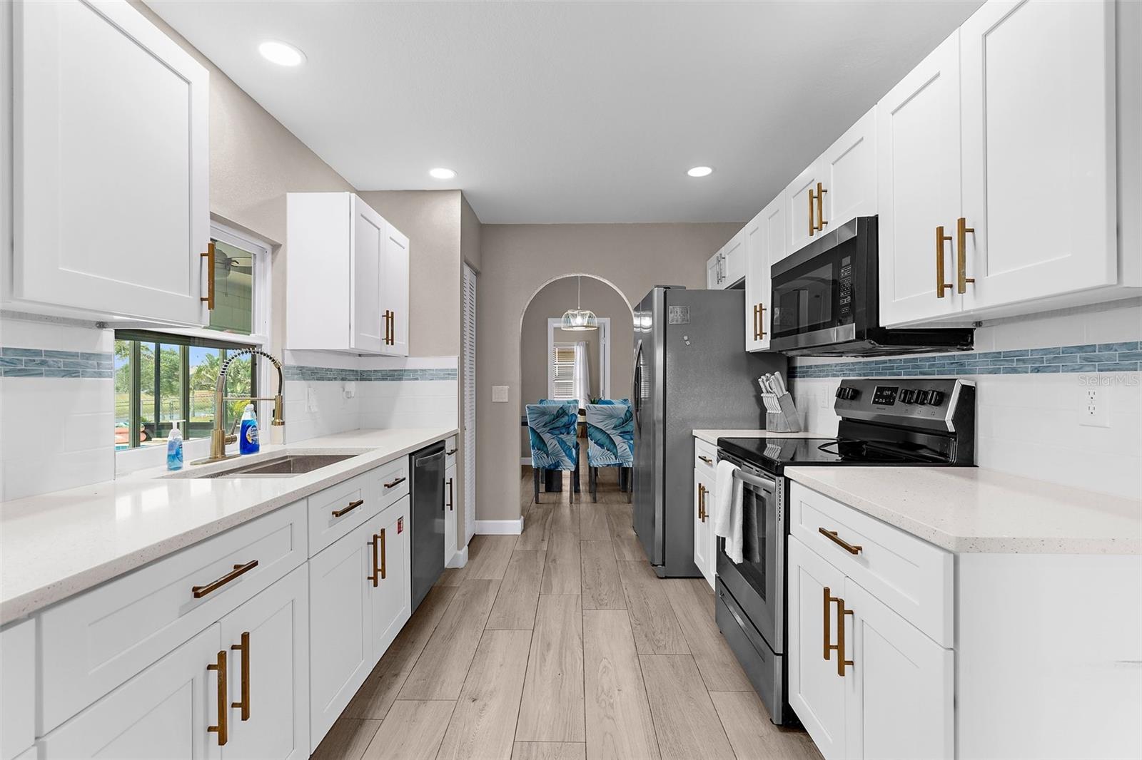 254 MARK TWAIN LN, ROTONDA WEST, FL, 33947