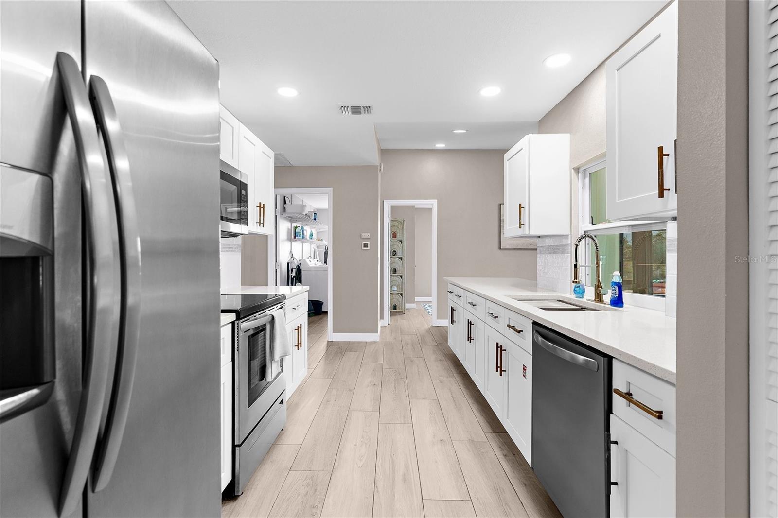 254 MARK TWAIN LN, ROTONDA WEST, FL, 33947