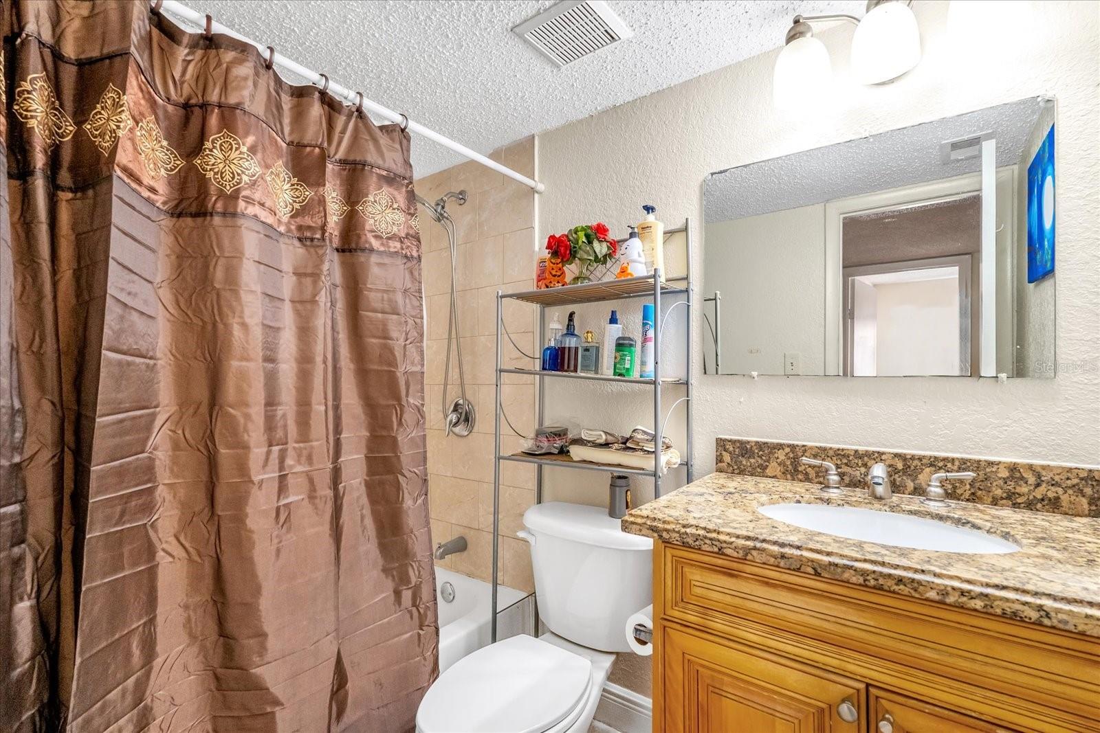 O6275150 Property Photo