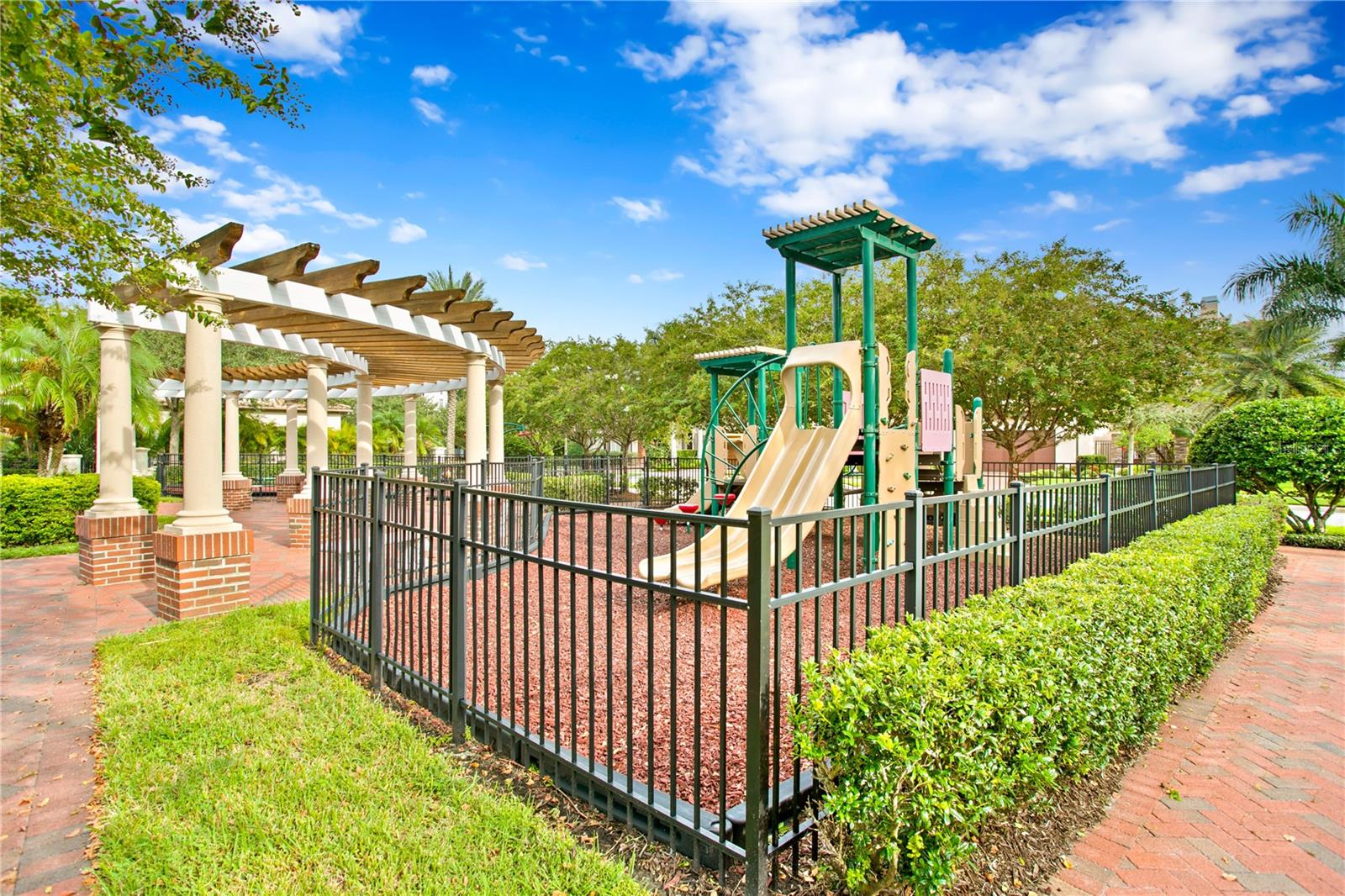 4915 CASPAR WHITNEY PL #402, TAMPA, FL, 33616