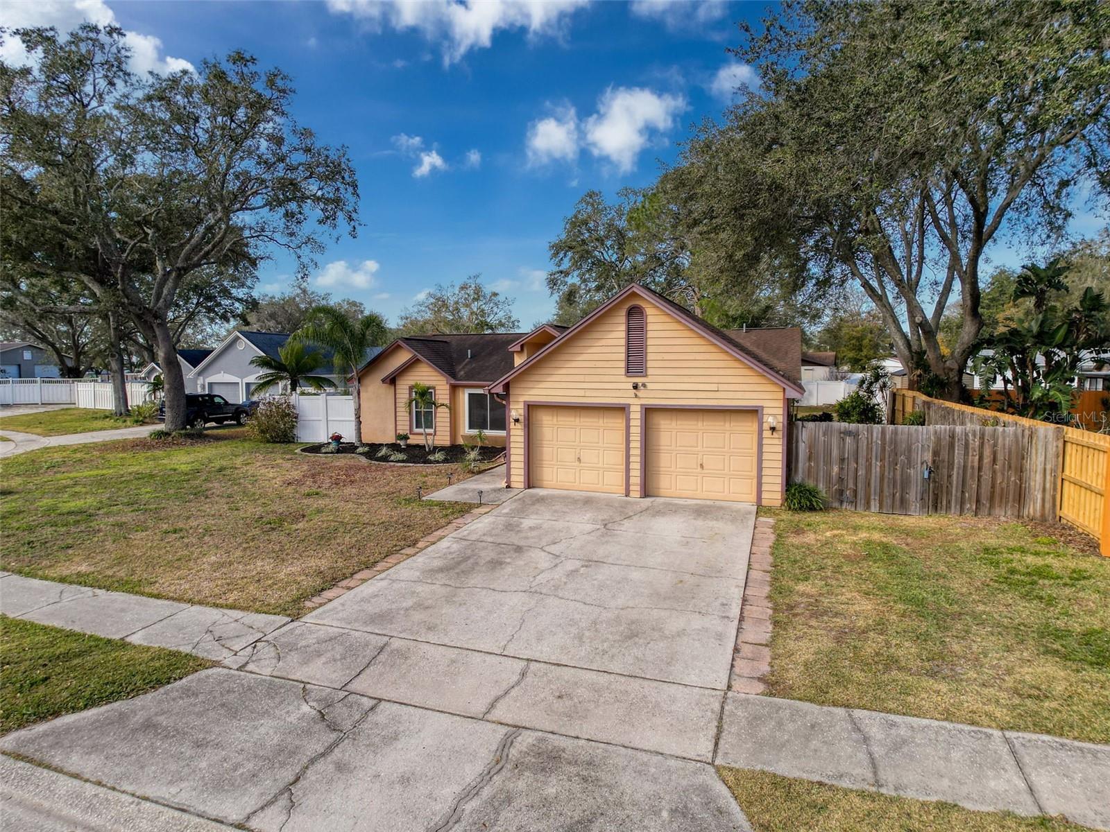 1035 DOCKSIDE DR, LUTZ, FL, 33559