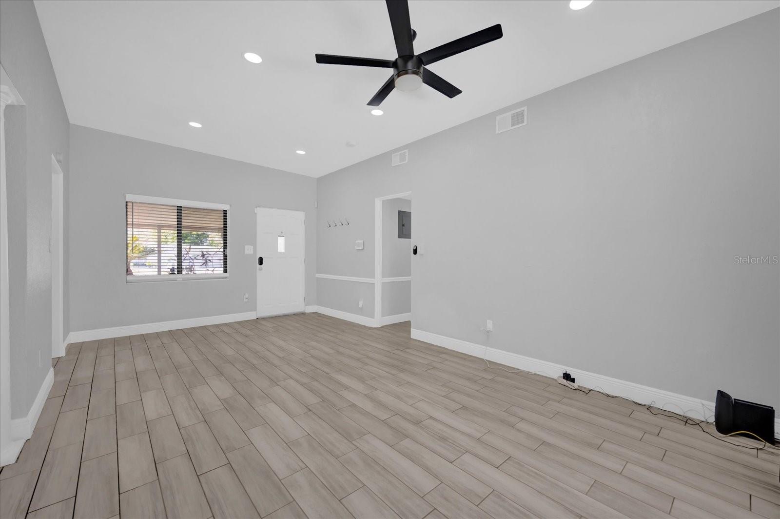 145 VERBENA DR, ORLANDO, FL, 32807