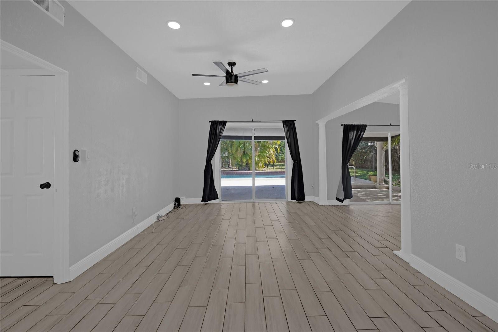 145 VERBENA DR, ORLANDO, FL, 32807
