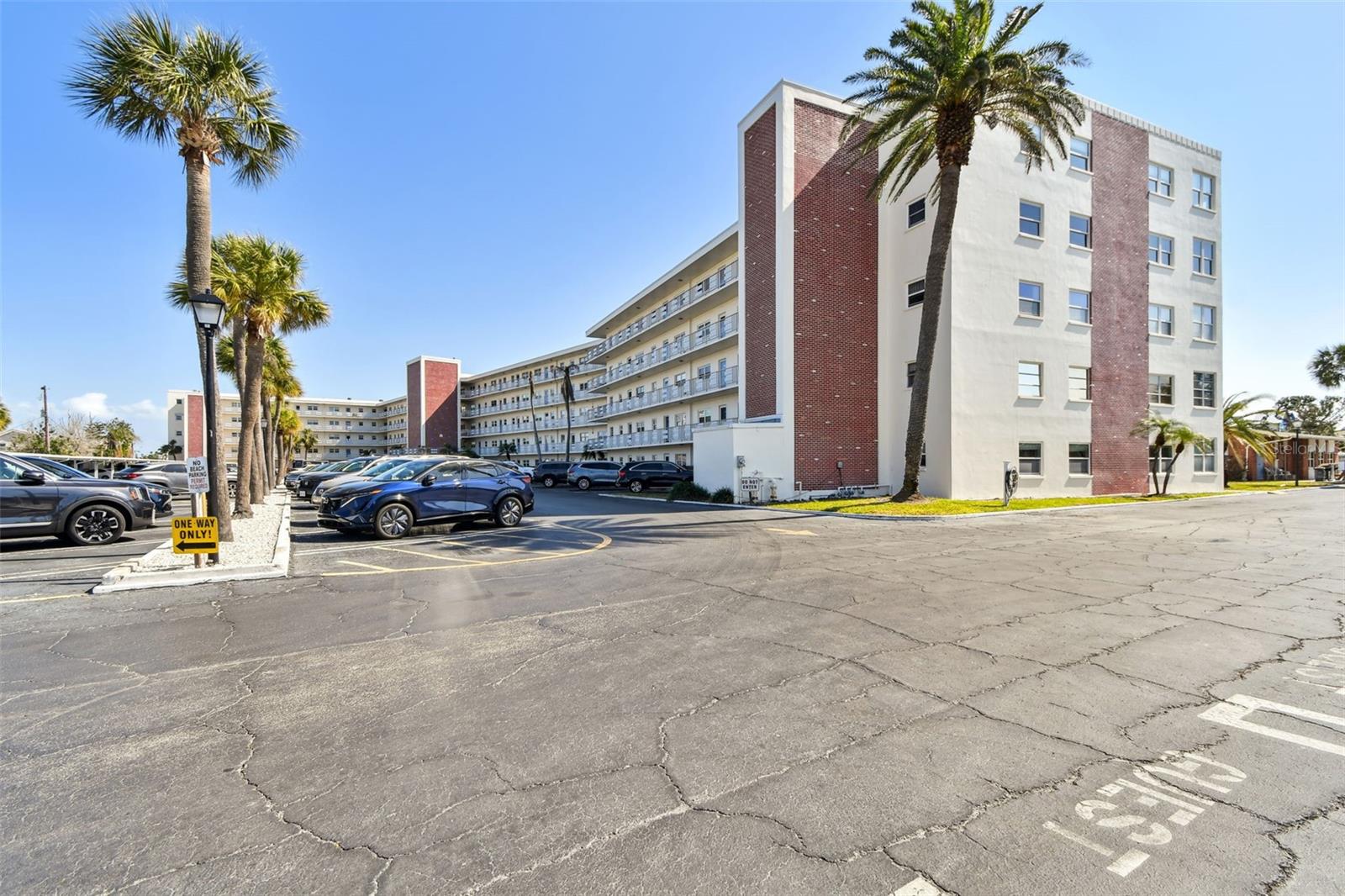 5575 GULF BLVD #425, ST PETE BEACH, FL, 33706