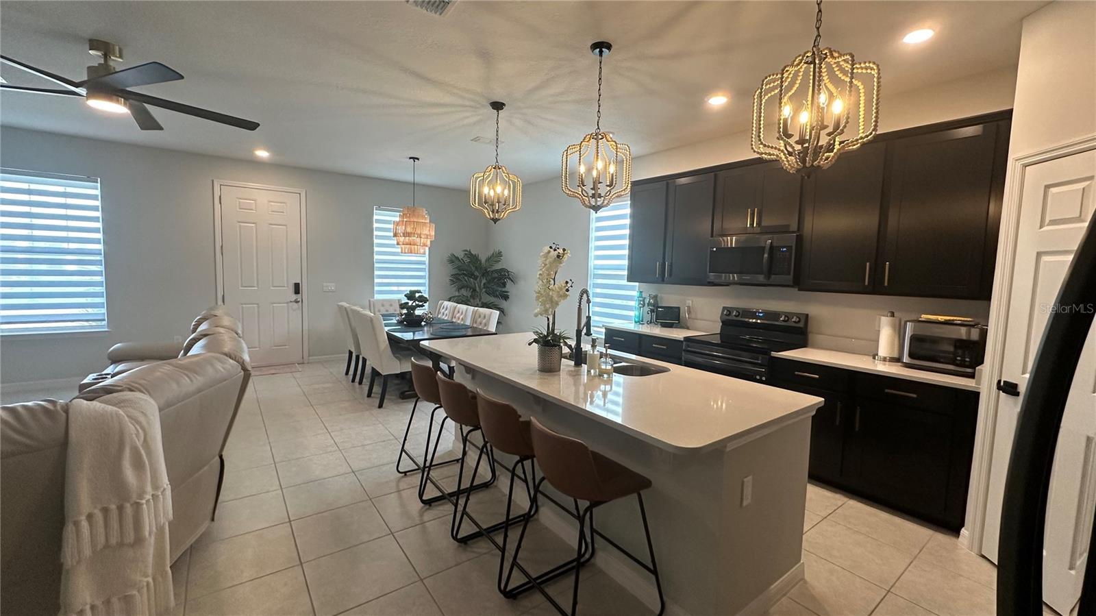5046 AVALON PARK BLVD, WESLEY CHAPEL, FL, 33545