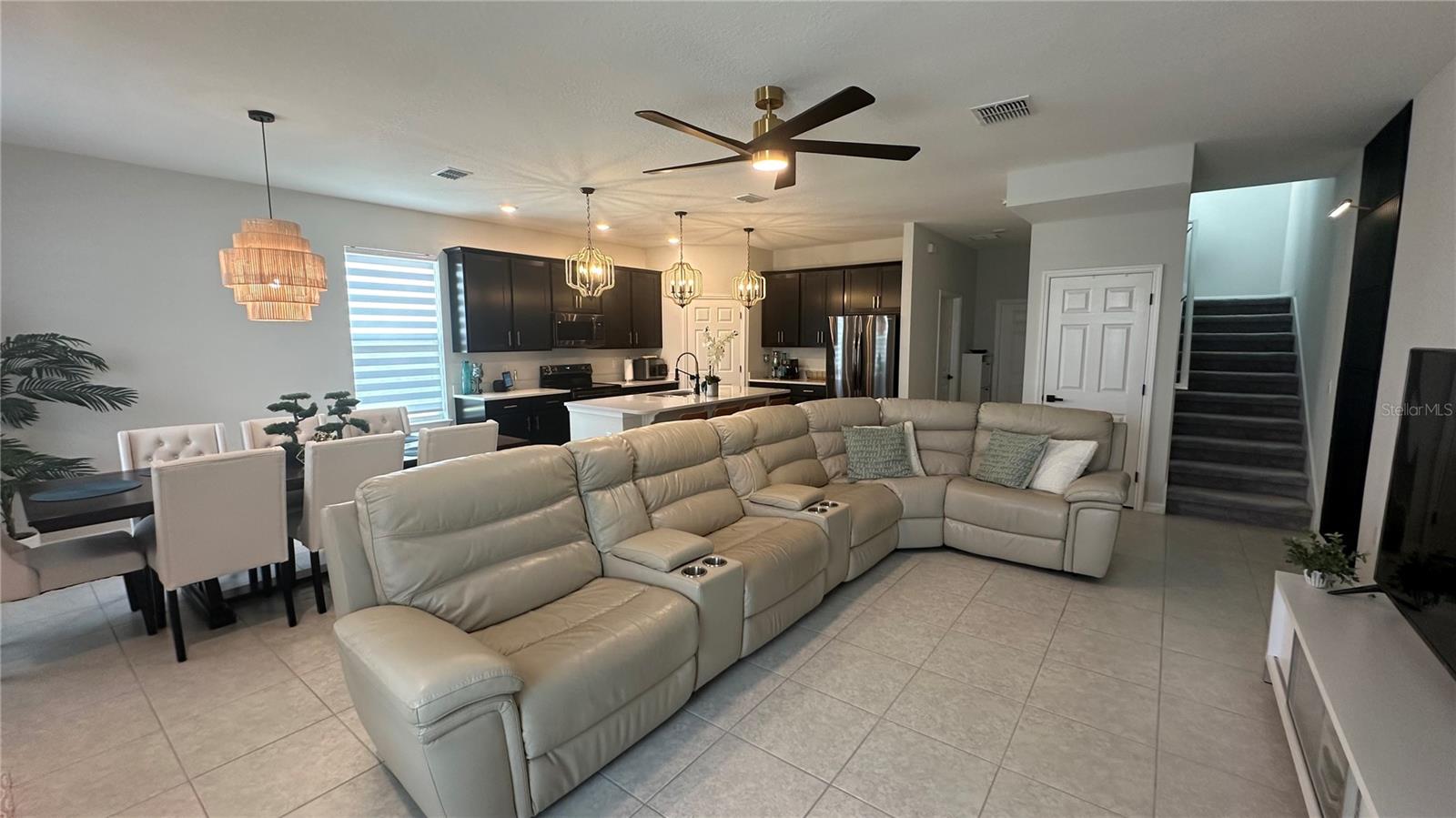 5046 AVALON PARK BLVD, WESLEY CHAPEL, FL, 33545