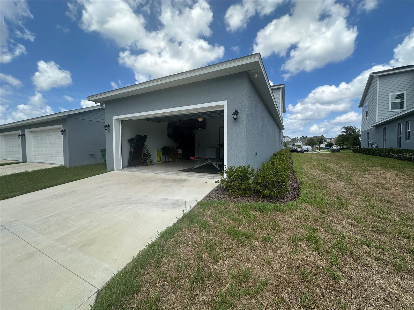 5046 AVALON PARK BLVD, WESLEY CHAPEL, FL, 33545