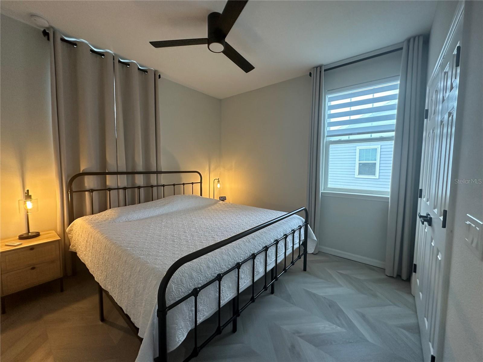 5046 AVALON PARK BLVD, WESLEY CHAPEL, FL, 33545
