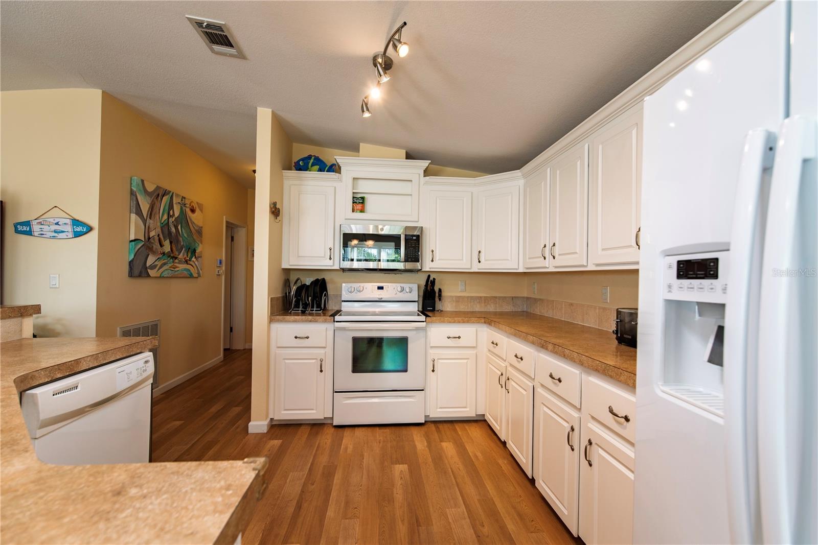 31 EMDEN CIR, PUNTA GORDA, FL, 33950