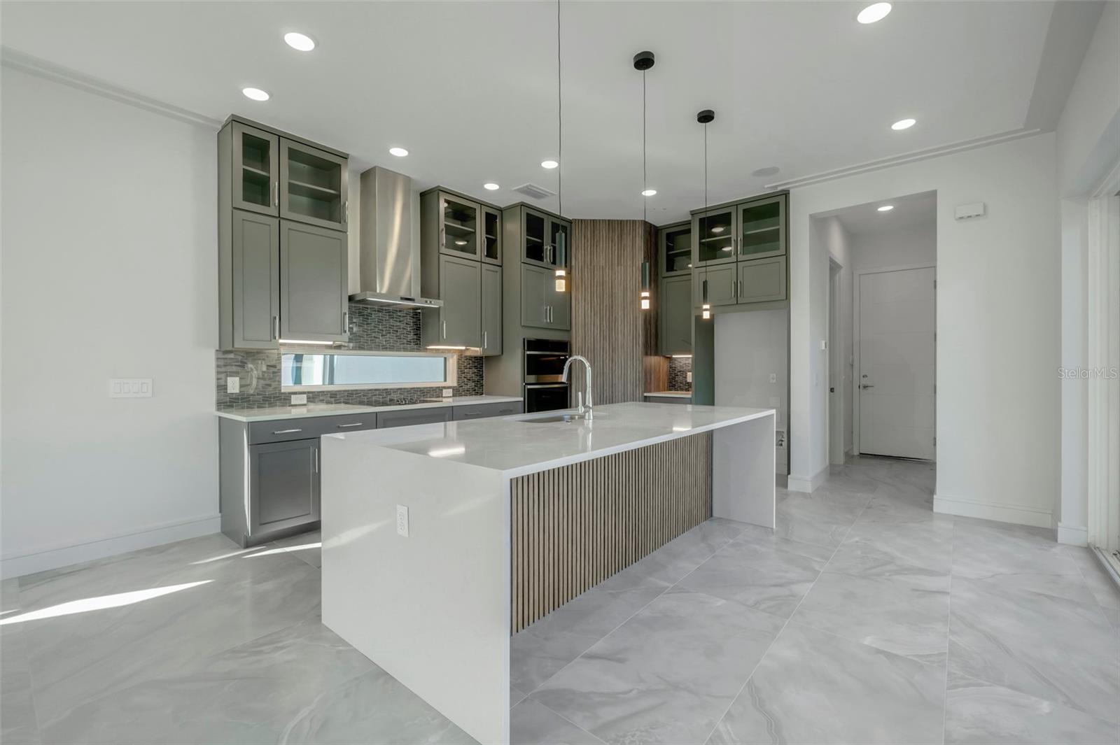 3028 KENSINGTON AVE, DAVENPORT, FL, 33837