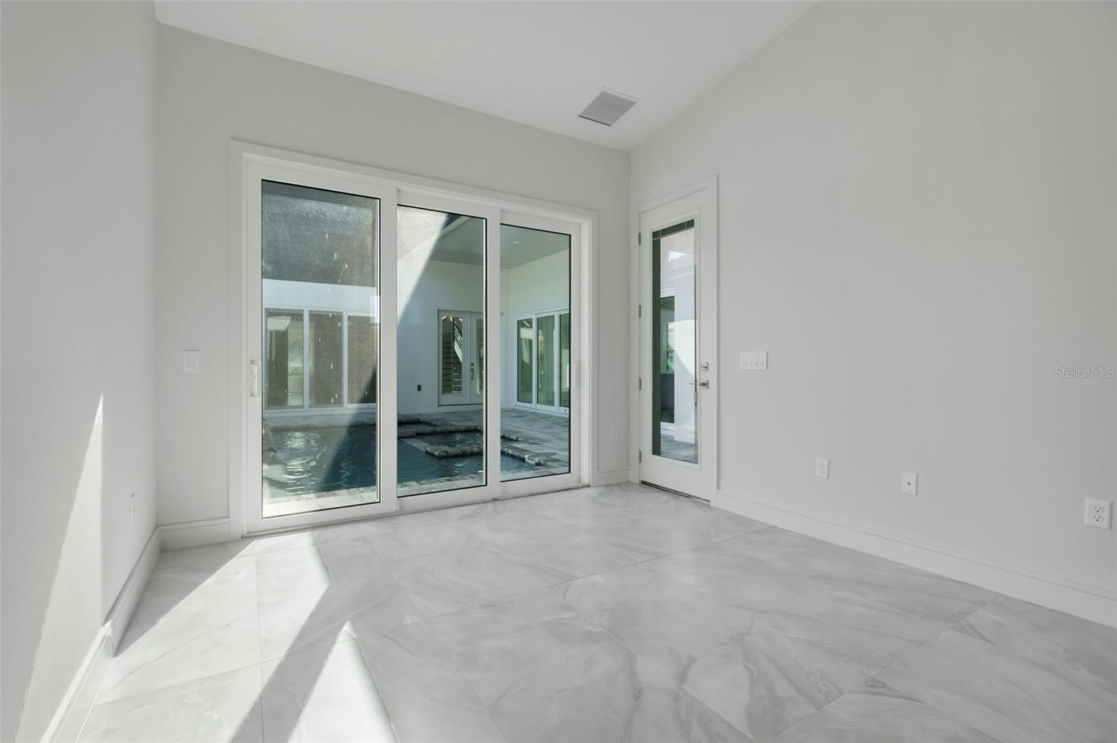 3028 KENSINGTON AVE, DAVENPORT, FL, 33837