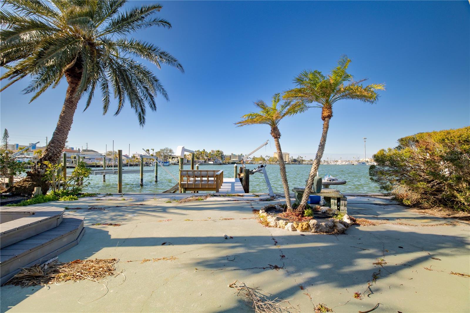 256 145TH AVE E, MADEIRA BEACH, FL, 33708