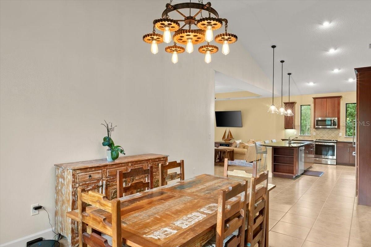 27 BAY CT, ORMOND BEACH, FL, 32174