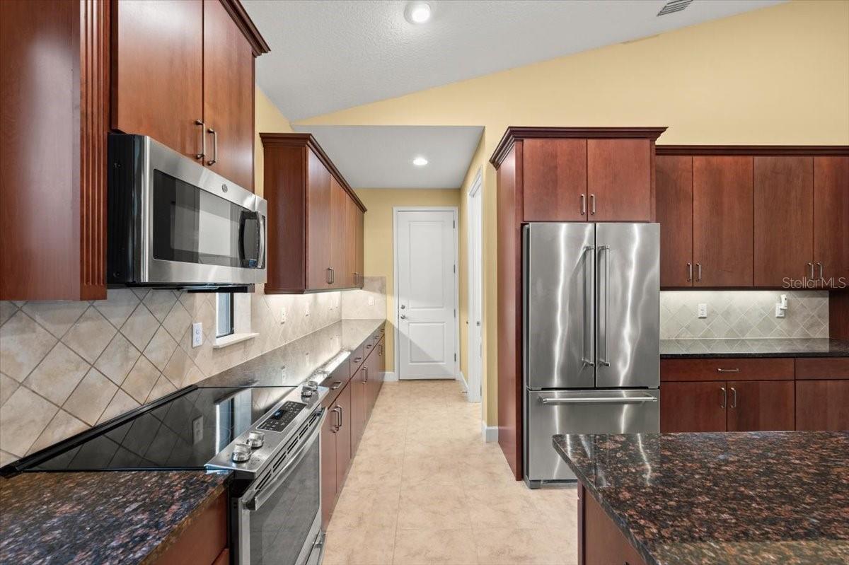 27 BAY CT, ORMOND BEACH, FL, 32174