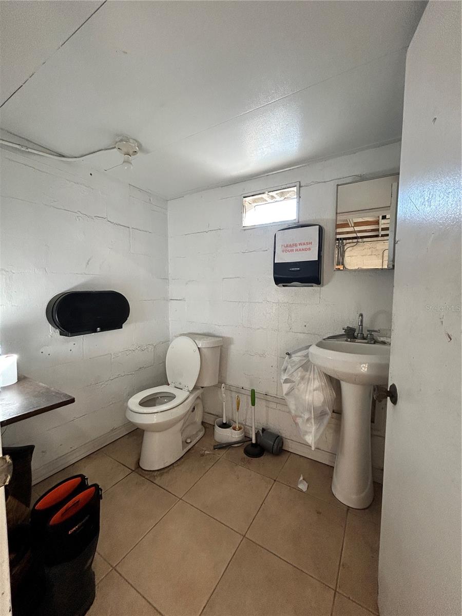 17422 US HIGHWAY 19, HUDSON, FL, 34667