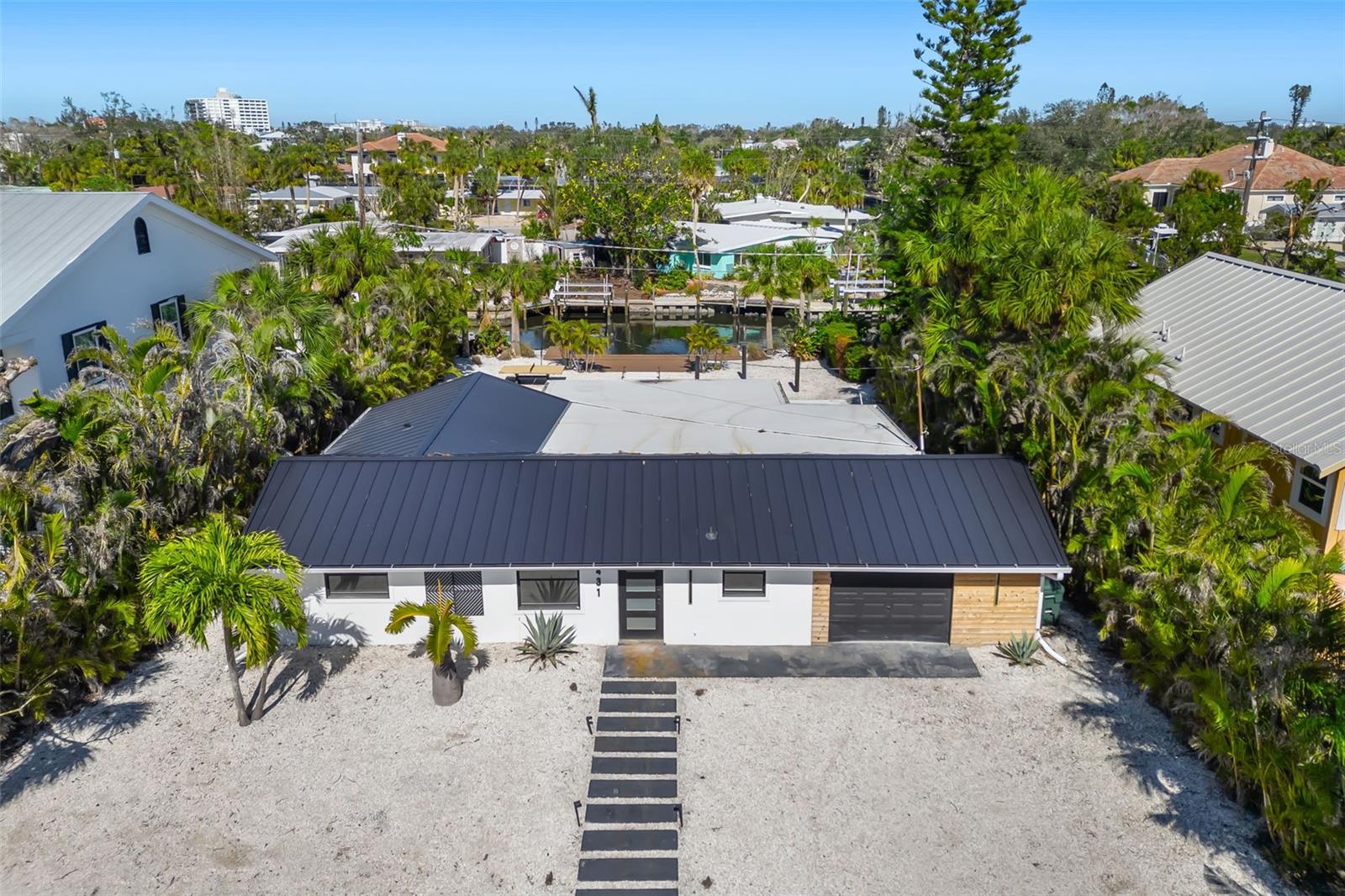 431 AVENIDA DE MAYO, SARASOTA, FL, 34242