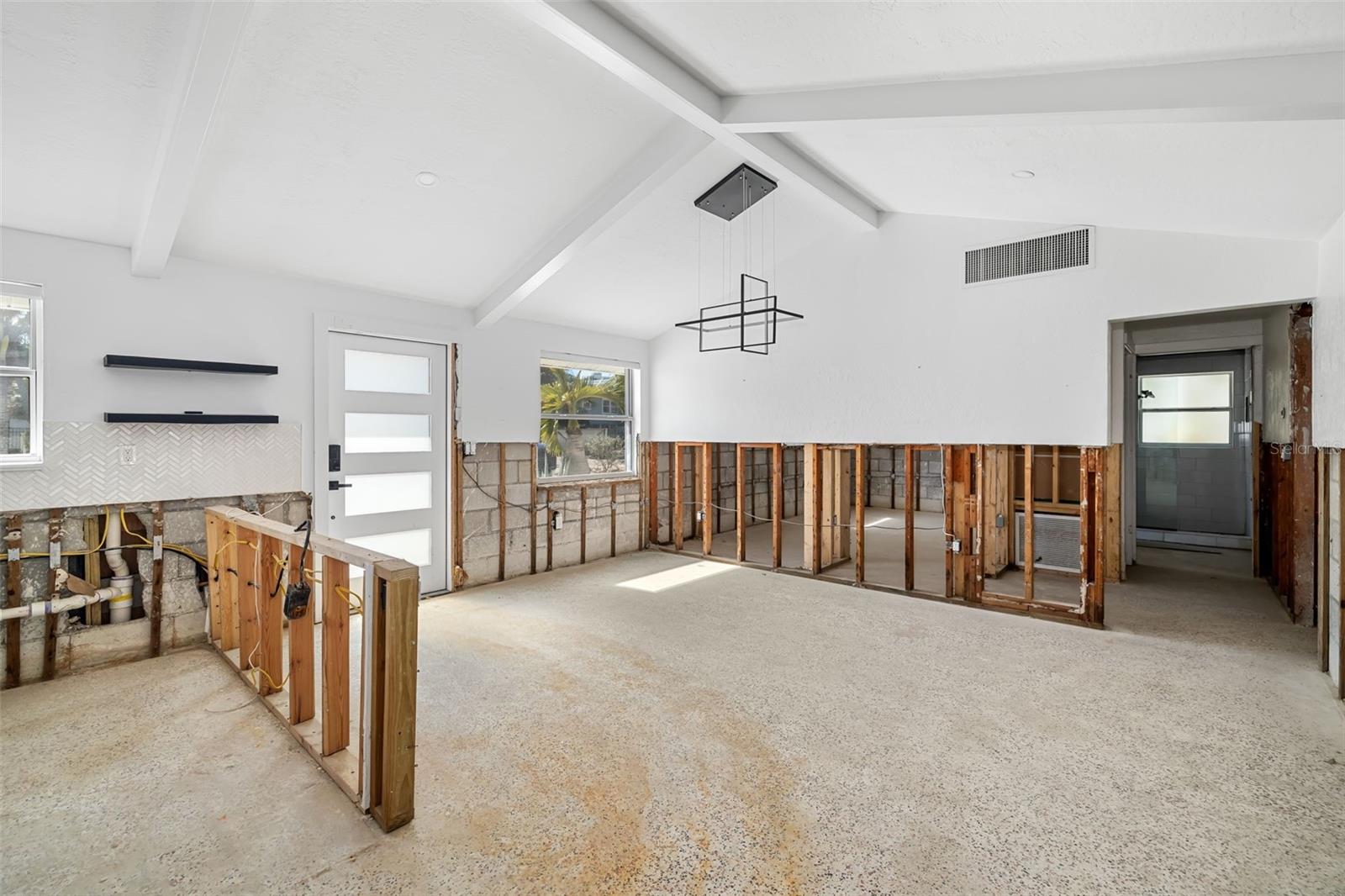 431 AVENIDA DE MAYO, SARASOTA, FL, 34242