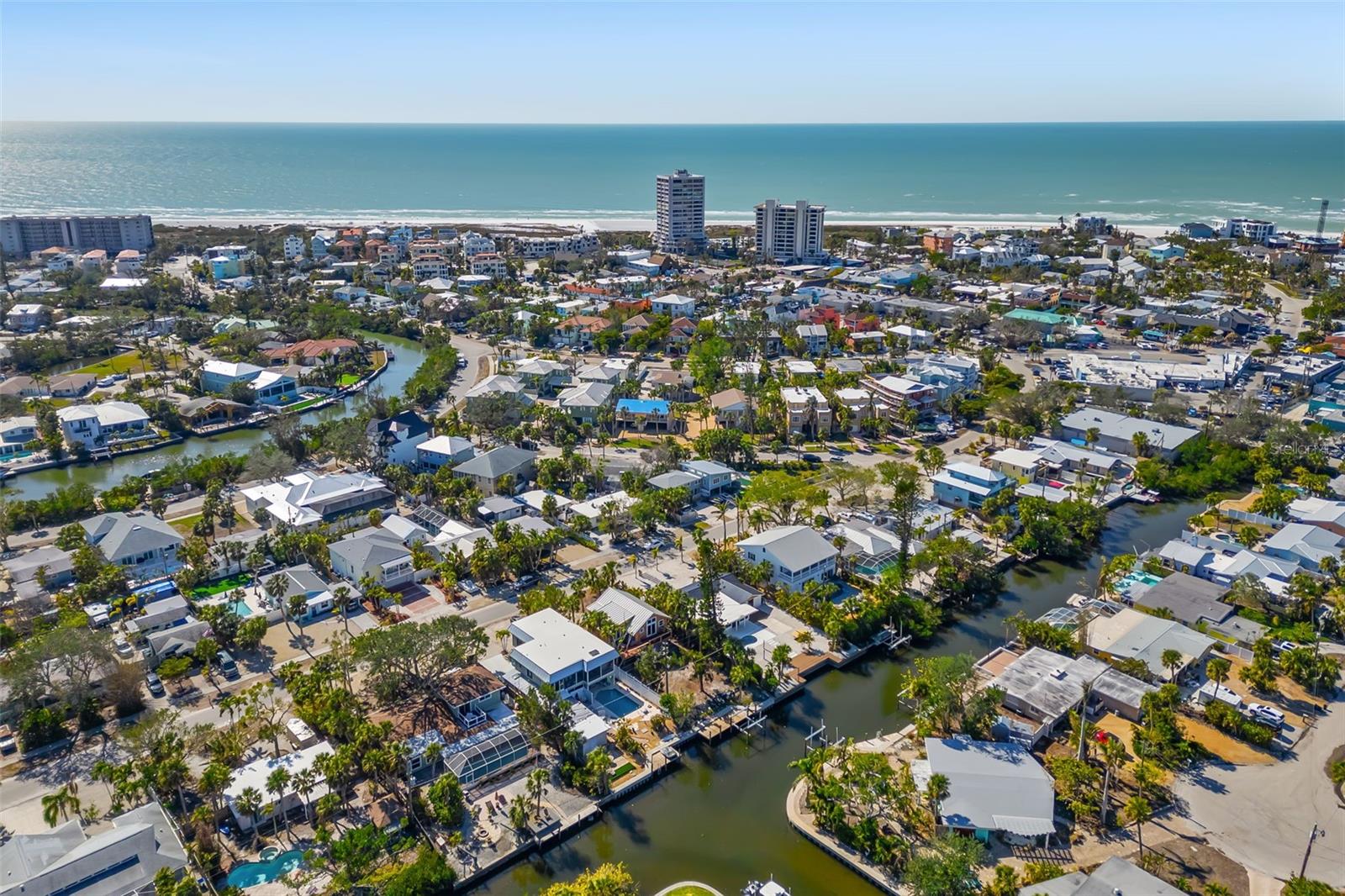 431 AVENIDA DE MAYO, SARASOTA, FL, 34242