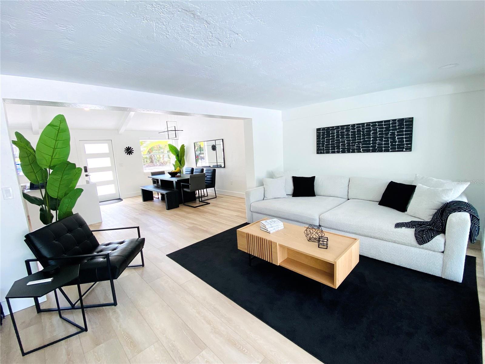 431 AVENIDA DE MAYO, SARASOTA, FL, 34242