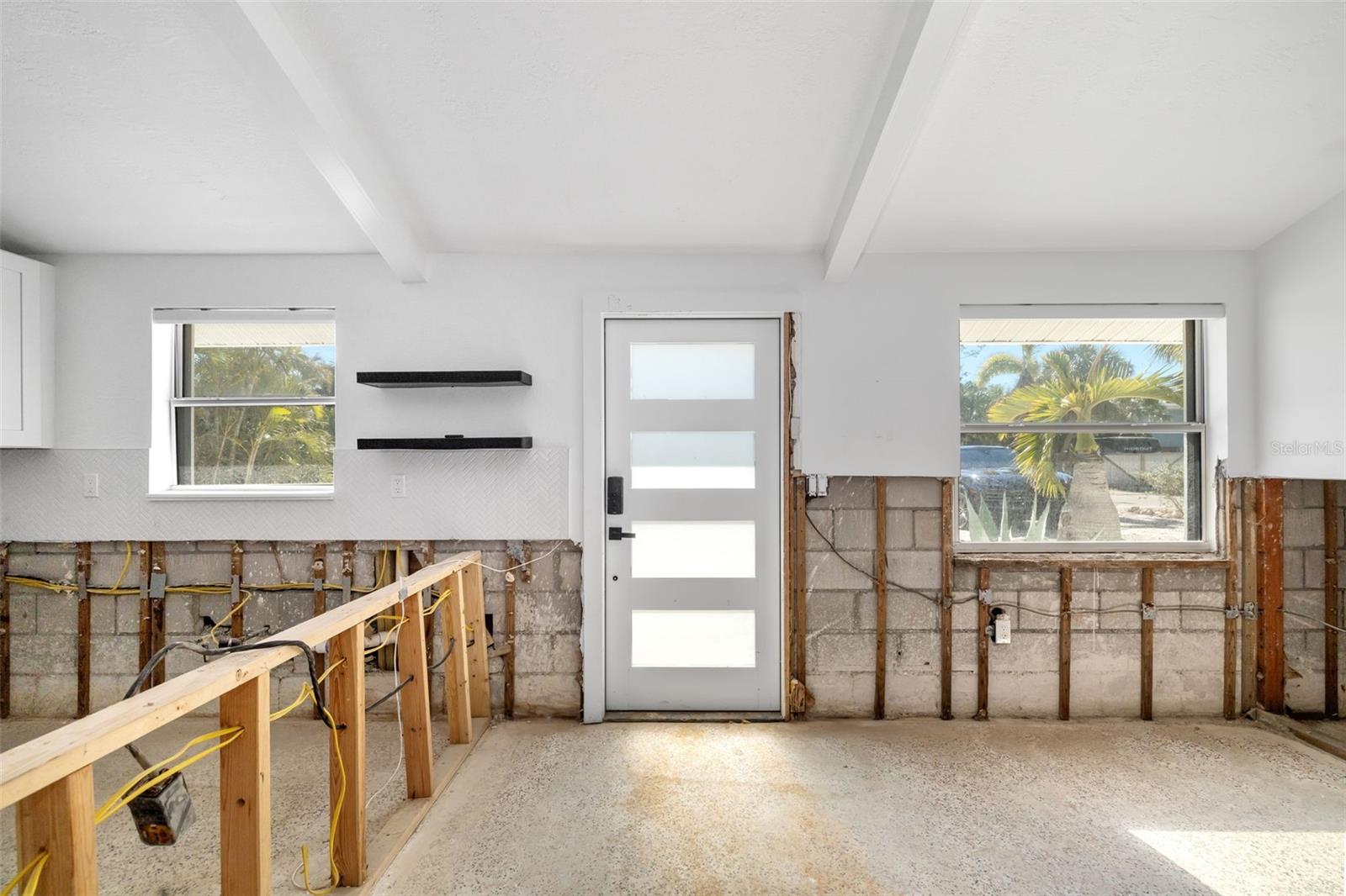 431 AVENIDA DE MAYO, SARASOTA, FL, 34242
