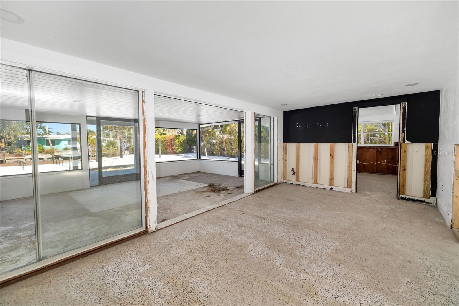 431 AVENIDA DE MAYO, SARASOTA, FL, 34242