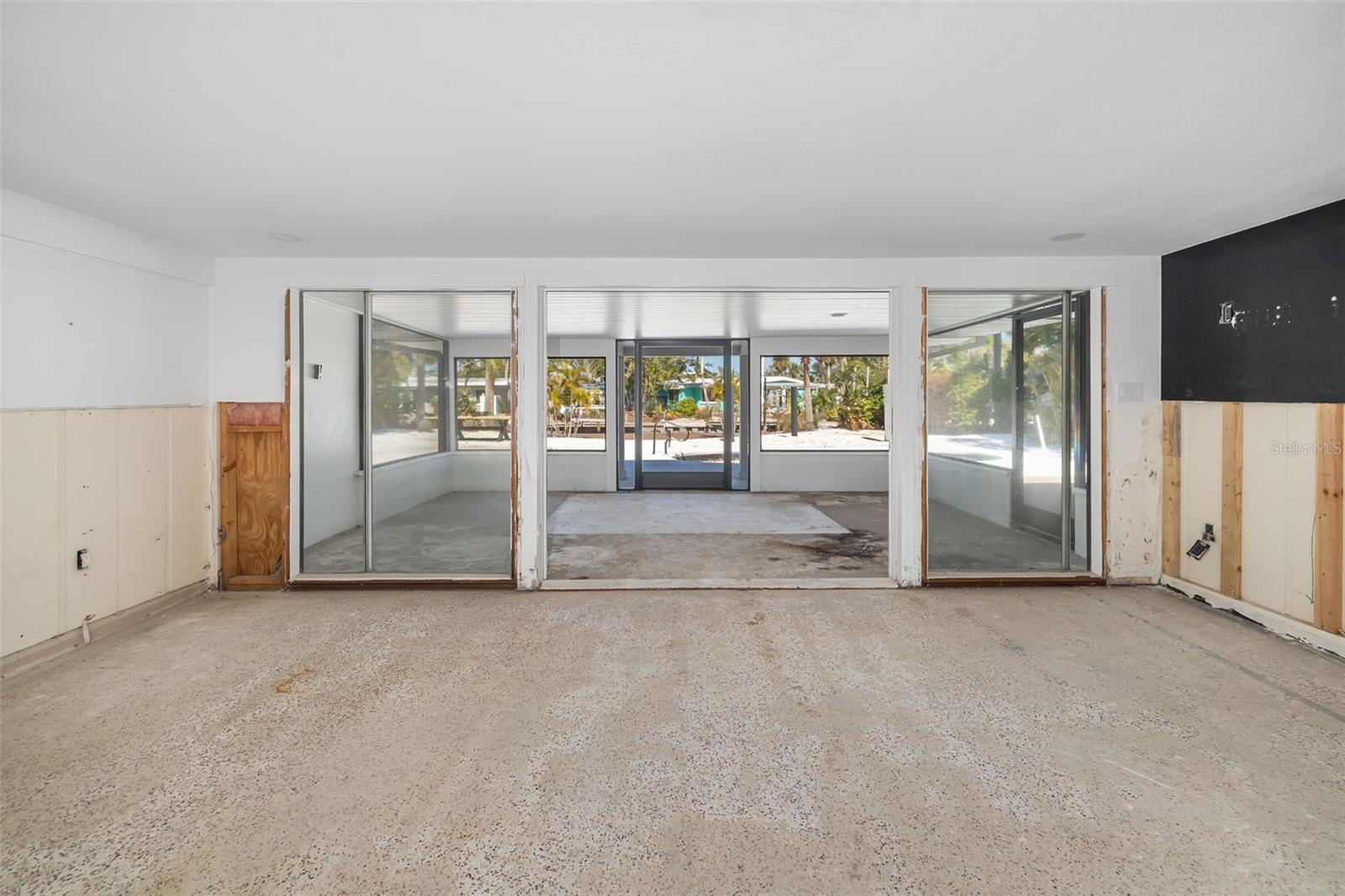 431 AVENIDA DE MAYO, SARASOTA, FL, 34242