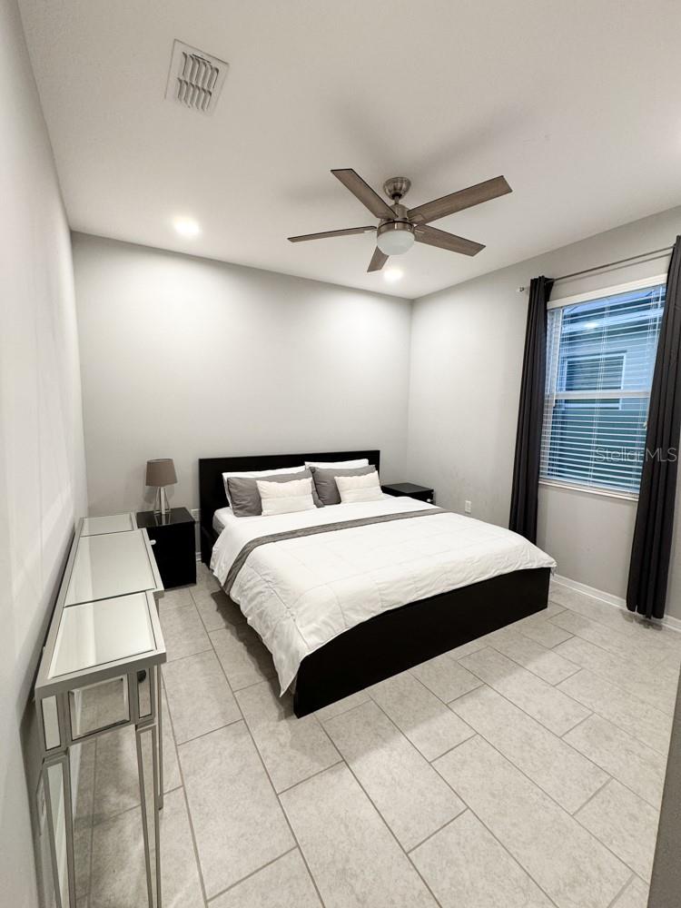 1738 FARMSTEAD LN, OVIEDO, FL, 32765