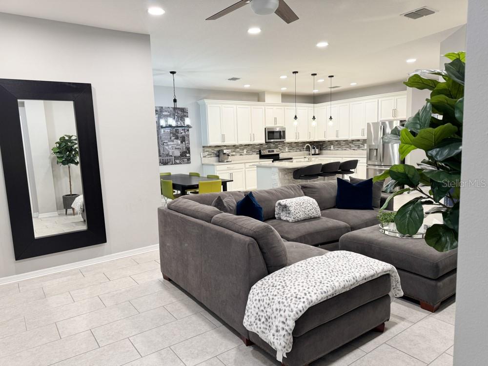 1738 FARMSTEAD LN, OVIEDO, FL, 32765