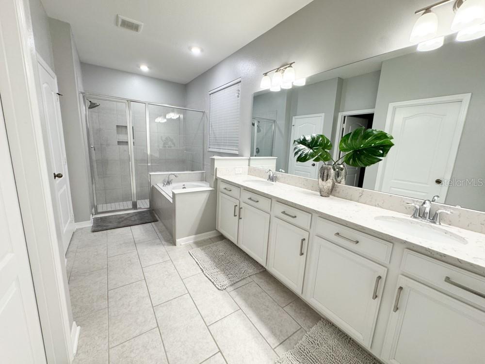 1738 FARMSTEAD LN, OVIEDO, FL, 32765