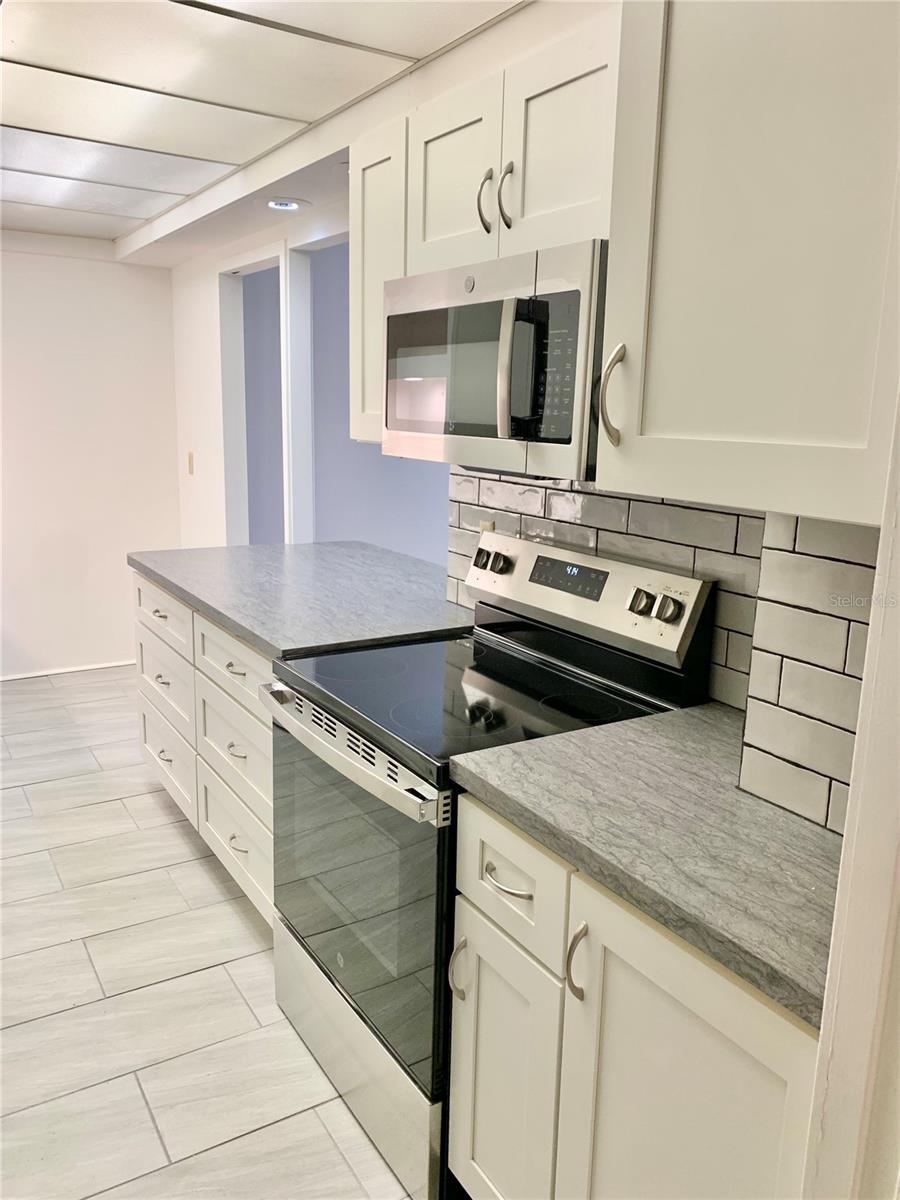 1719 NW 23RD AVE #PH-A, GAINESVILLE, FL, 32605