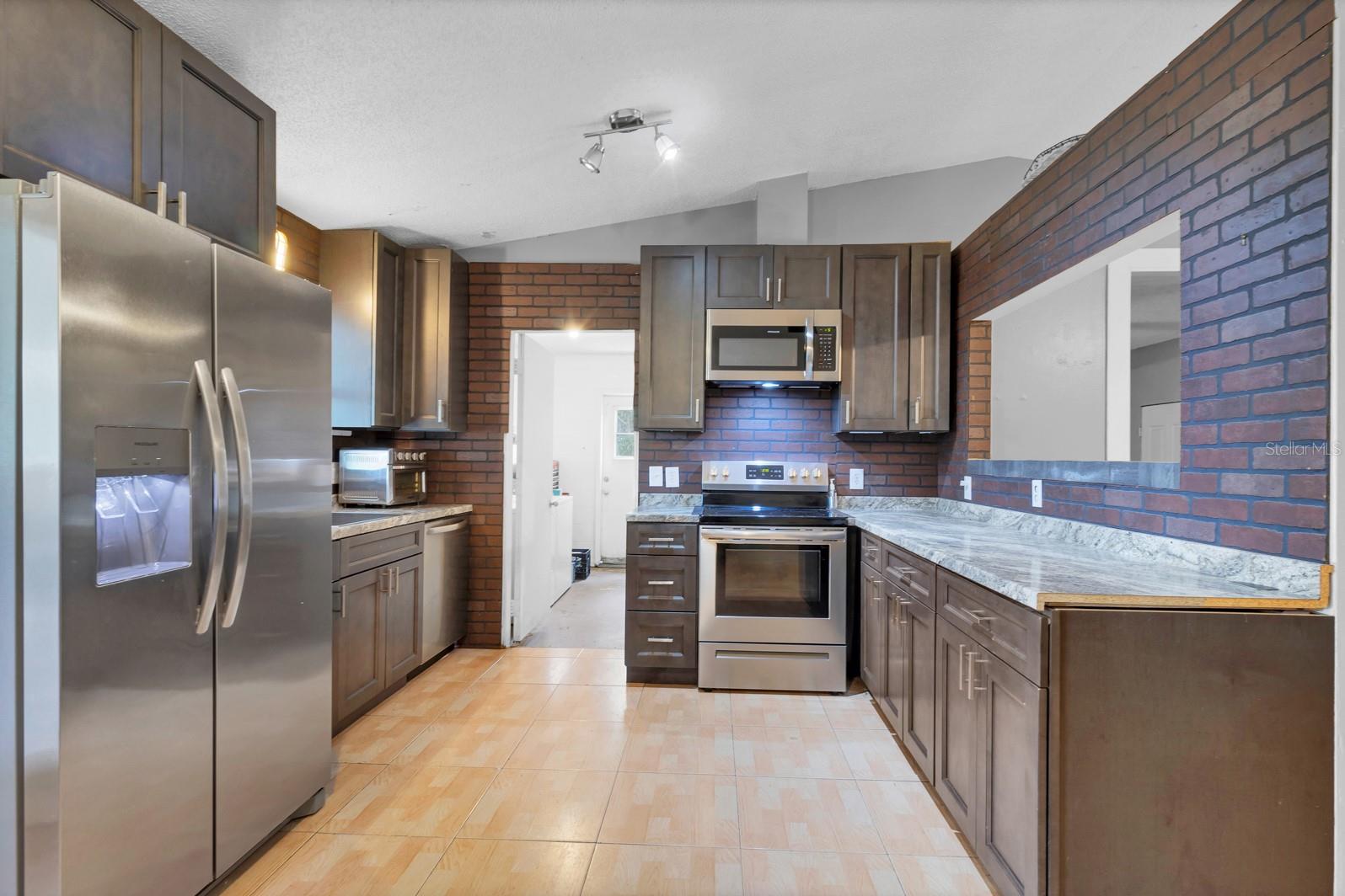 110 TALAVERA LN, KISSIMMEE, FL, 34758