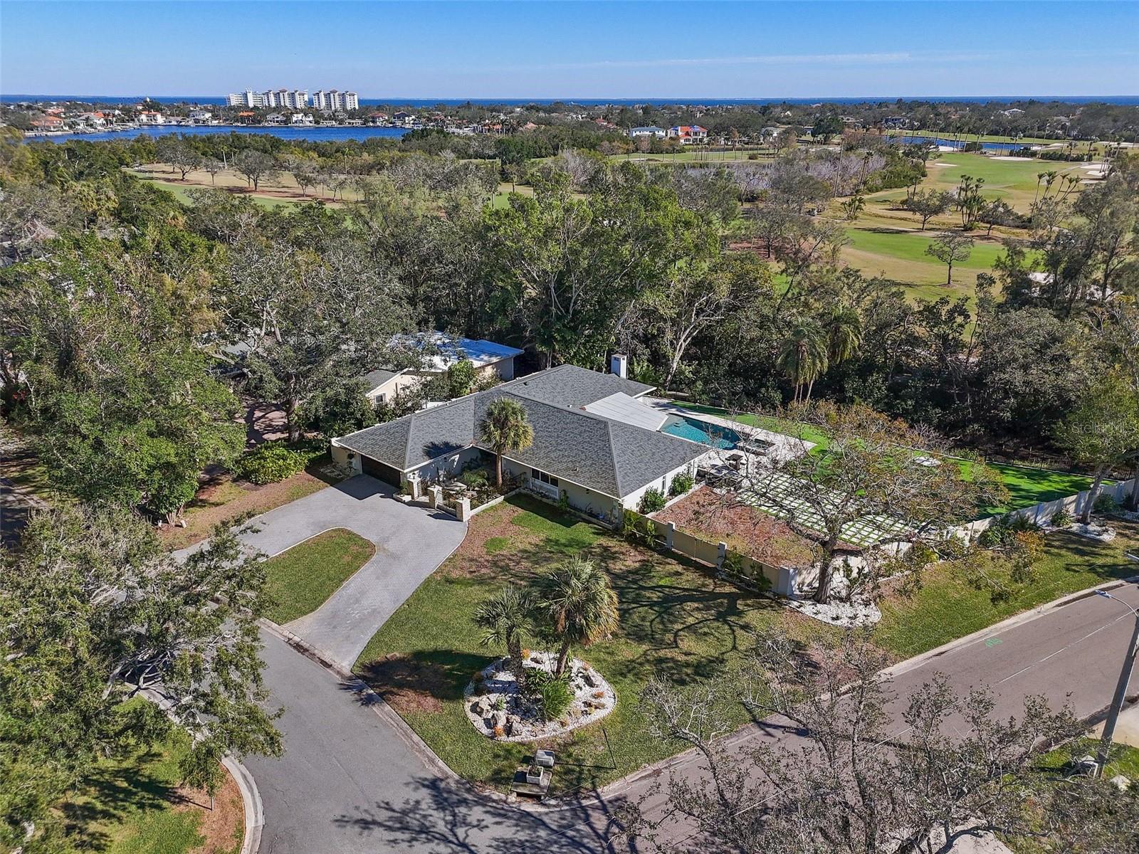 900 31ST AVE NE, ST PETERSBURG, FL, 33704