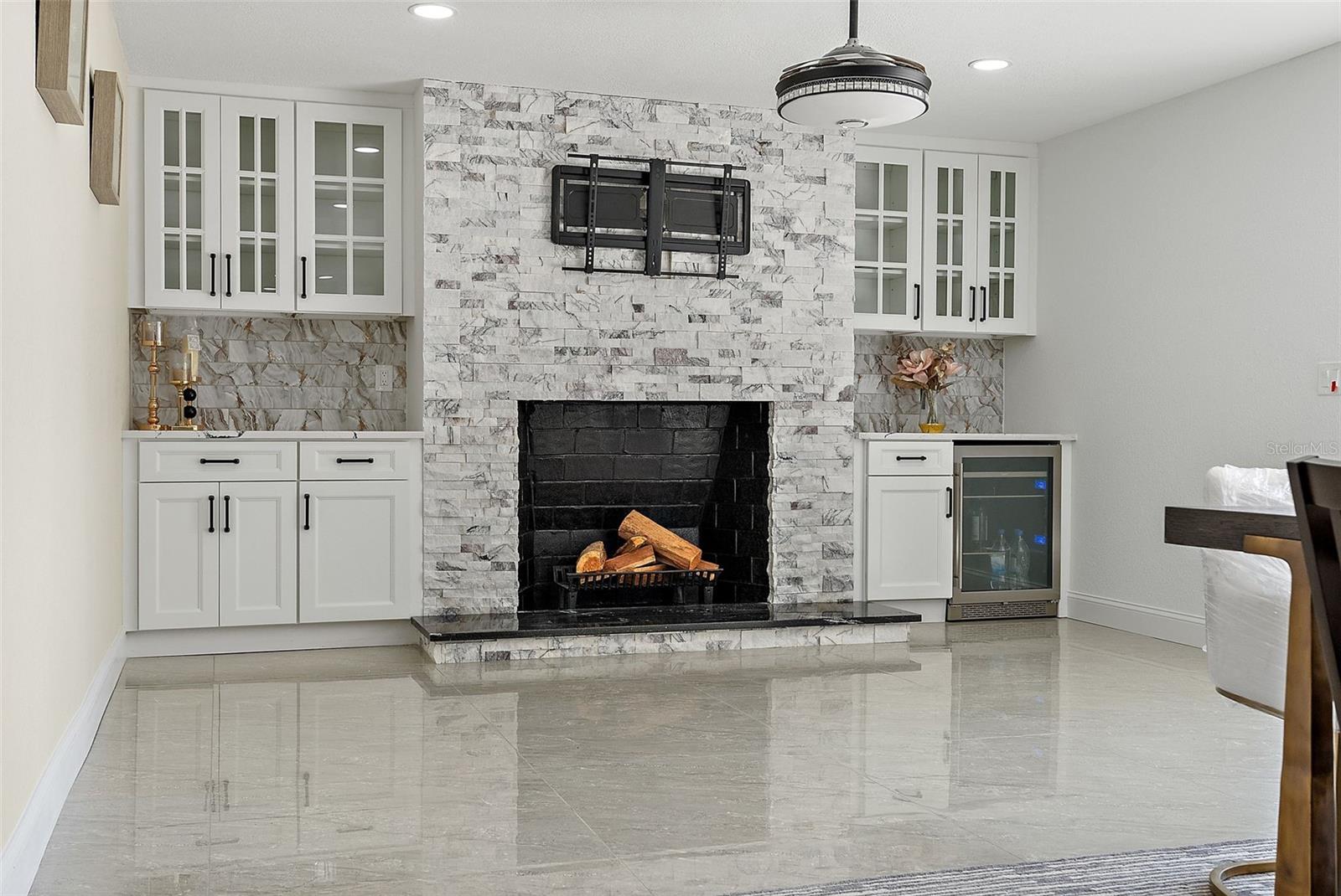 900 31ST AVE NE, ST PETERSBURG, FL, 33704