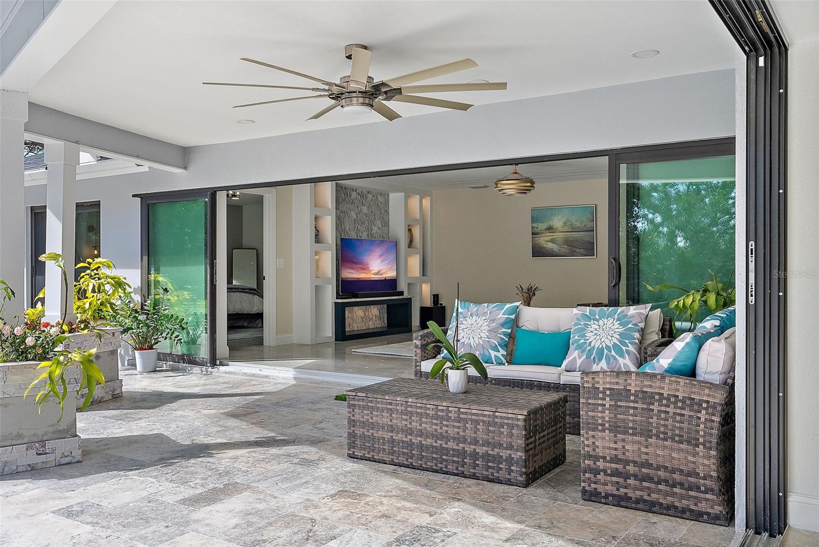 900 31ST AVE NE, ST PETERSBURG, FL, 33704