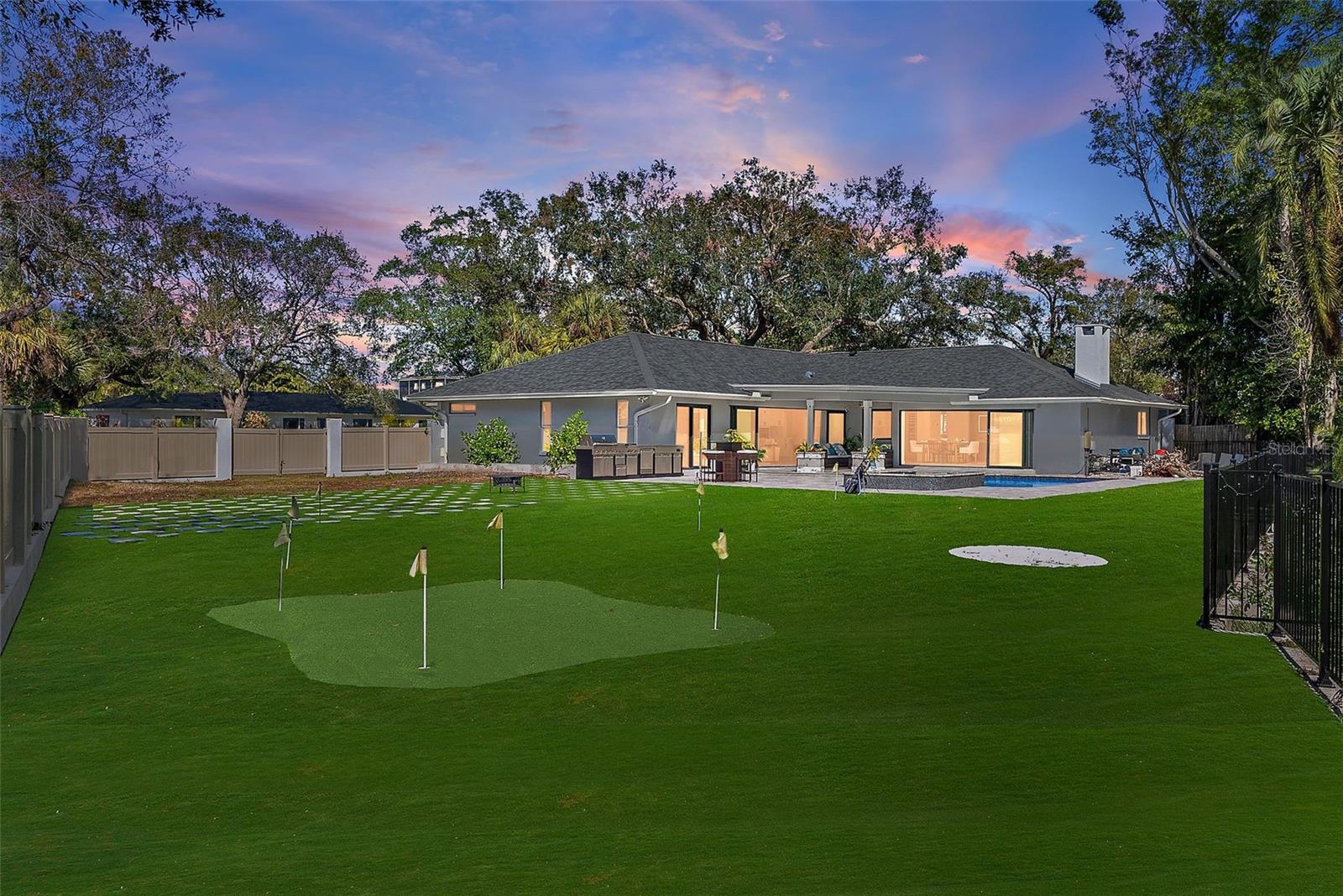 900 31ST AVE NE, ST PETERSBURG, FL, 33704