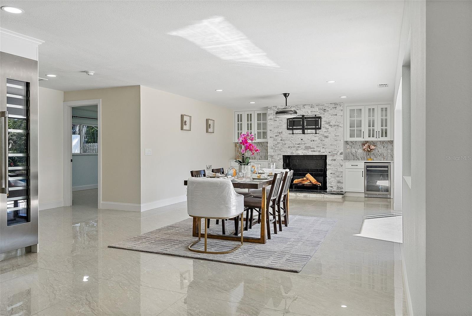 900 31ST AVE NE, ST PETERSBURG, FL, 33704