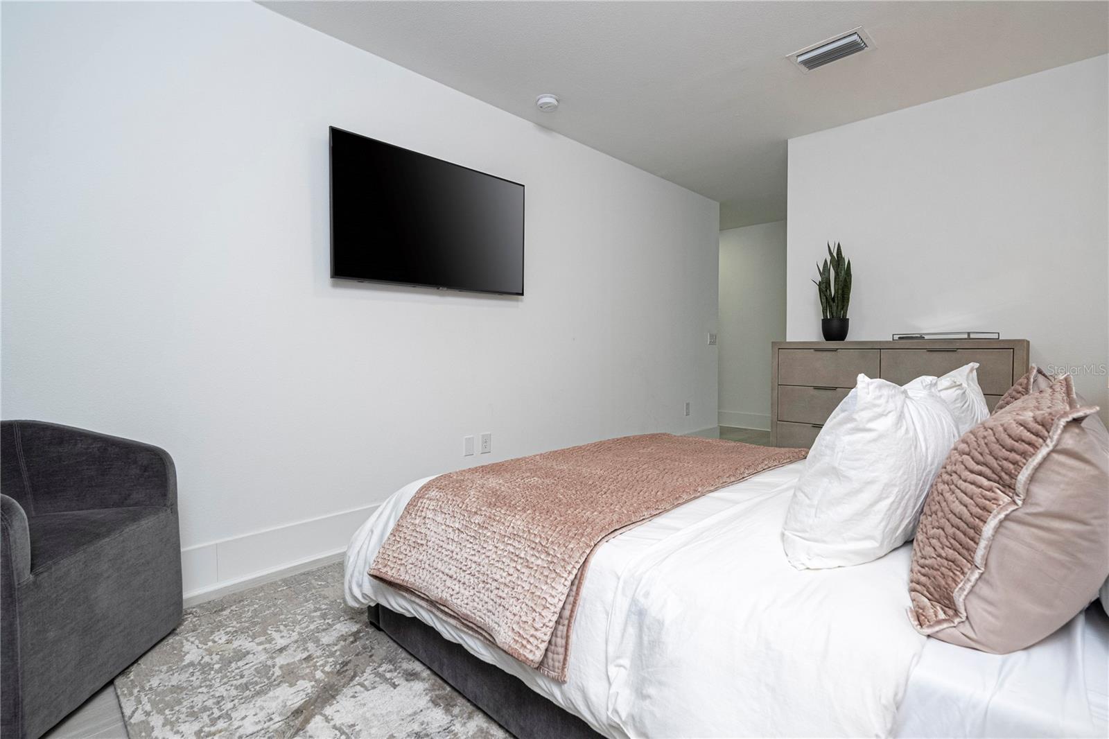 717 EASTLAWN DR, KISSIMMEE, FL, 34747