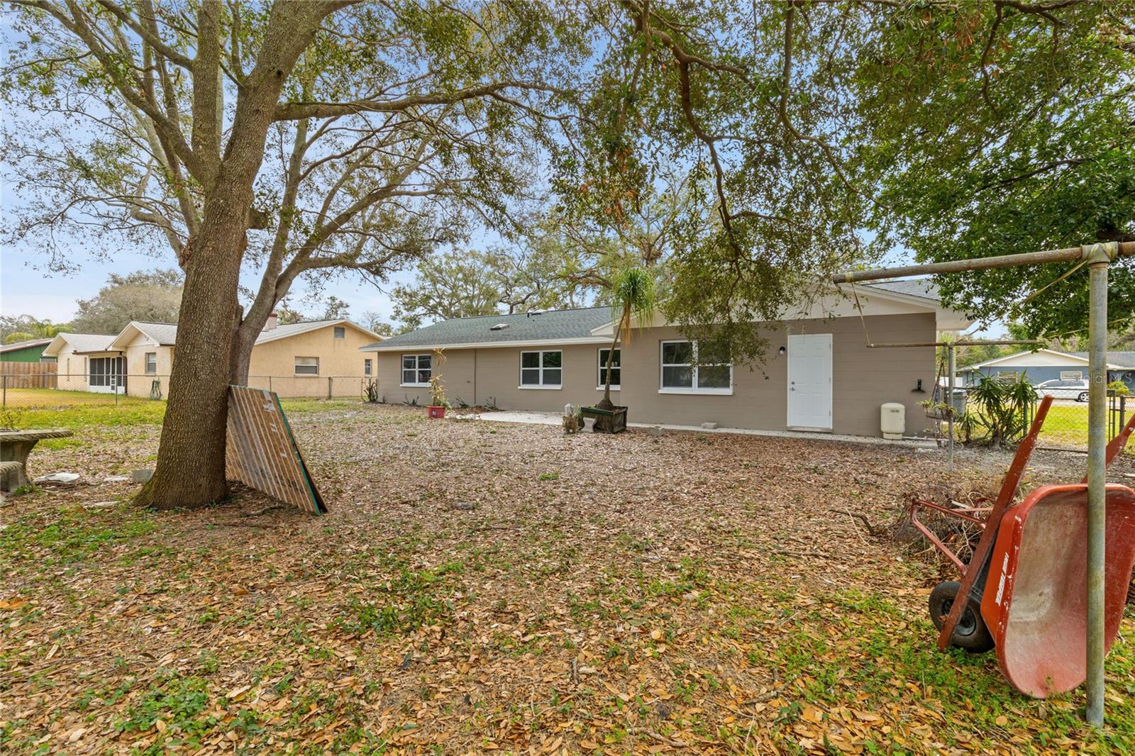 8706 ELMDALE PL, TAMPA, FL, 33637