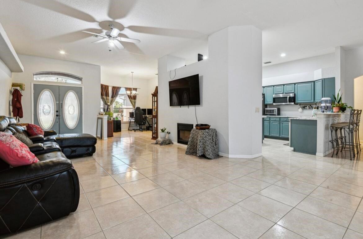 345 VIA BIANCA DR, DAVENPORT, FL, 33896