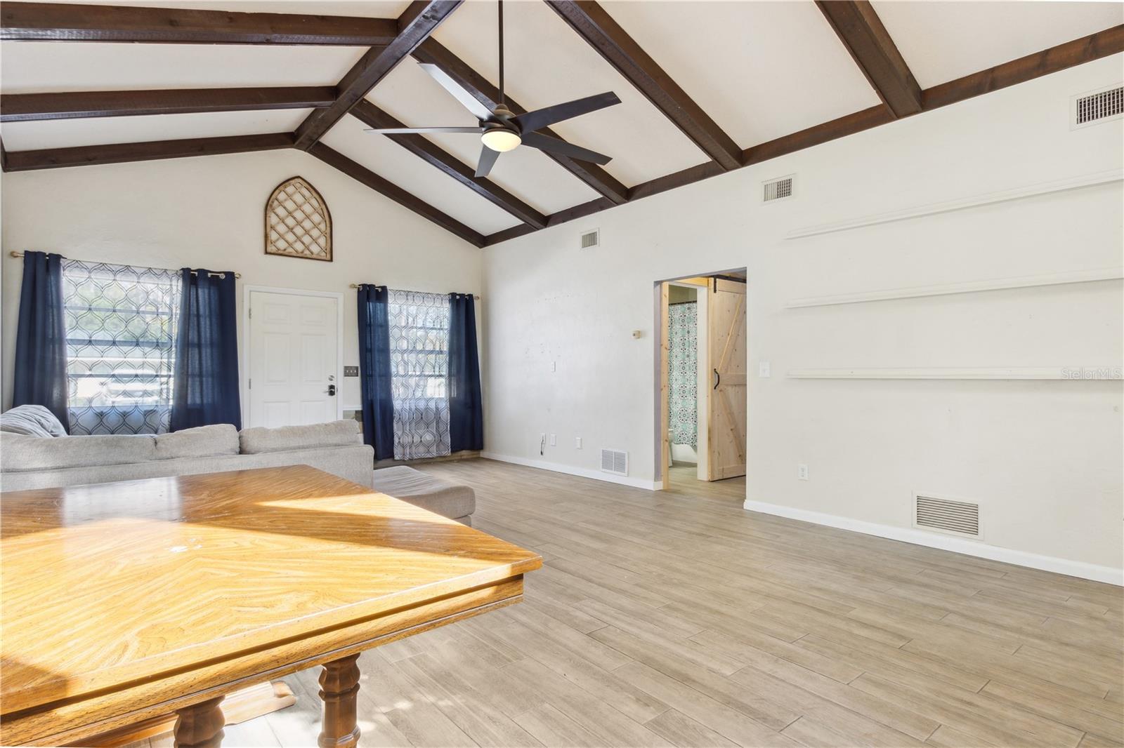 1240 W VOORHIS AVE, DELAND, FL, 32720