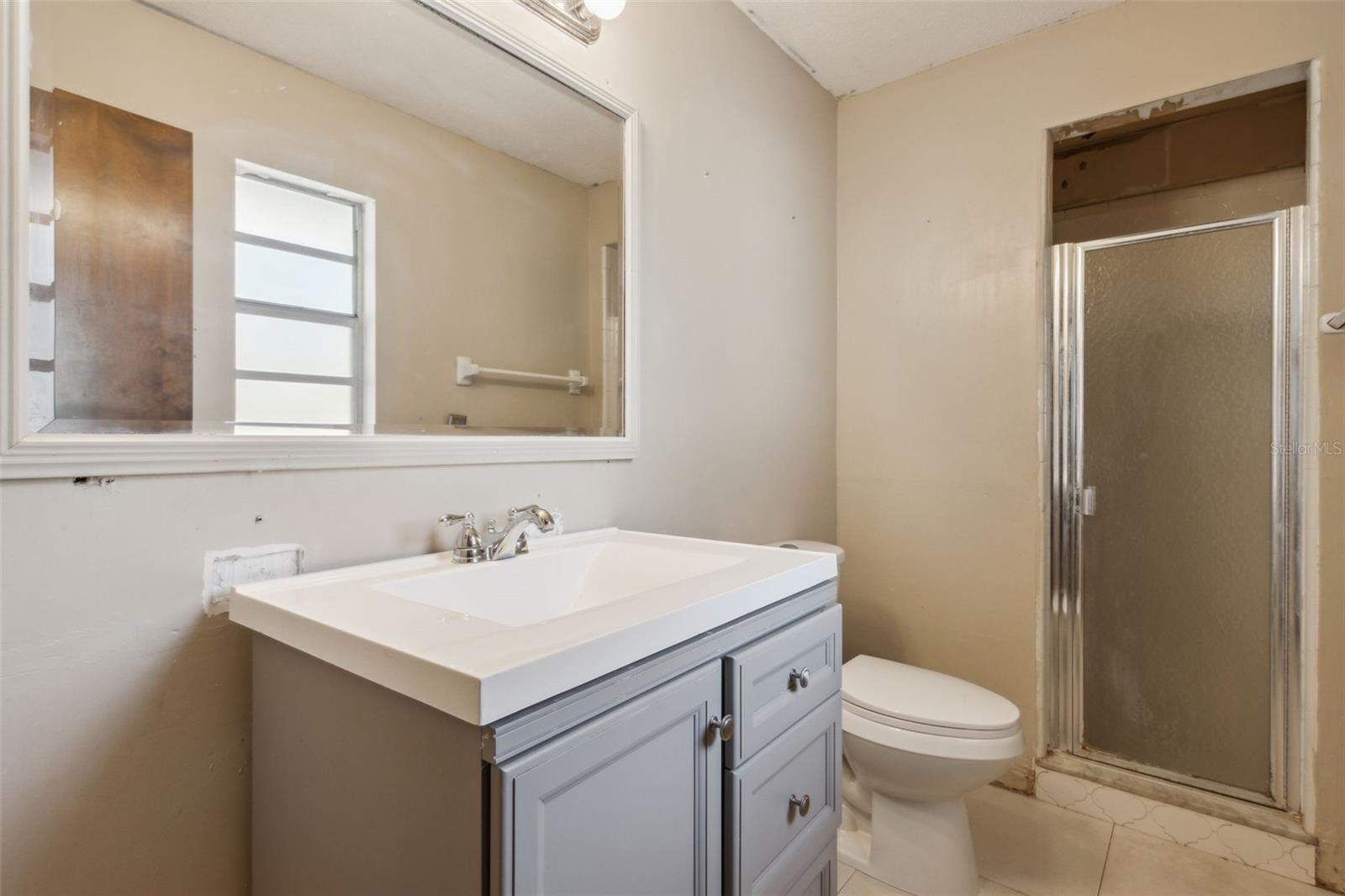 1240 W VOORHIS AVE, DELAND, FL, 32720