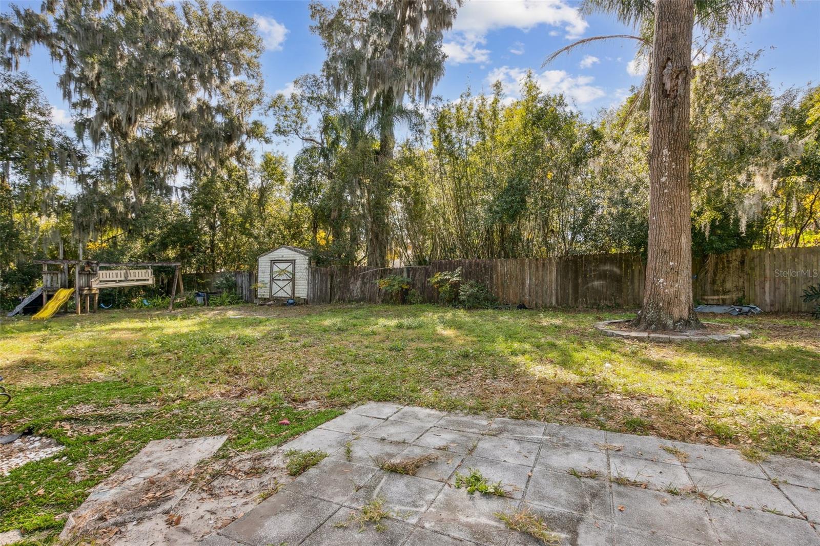 1240 W VOORHIS AVE, DELAND, FL, 32720