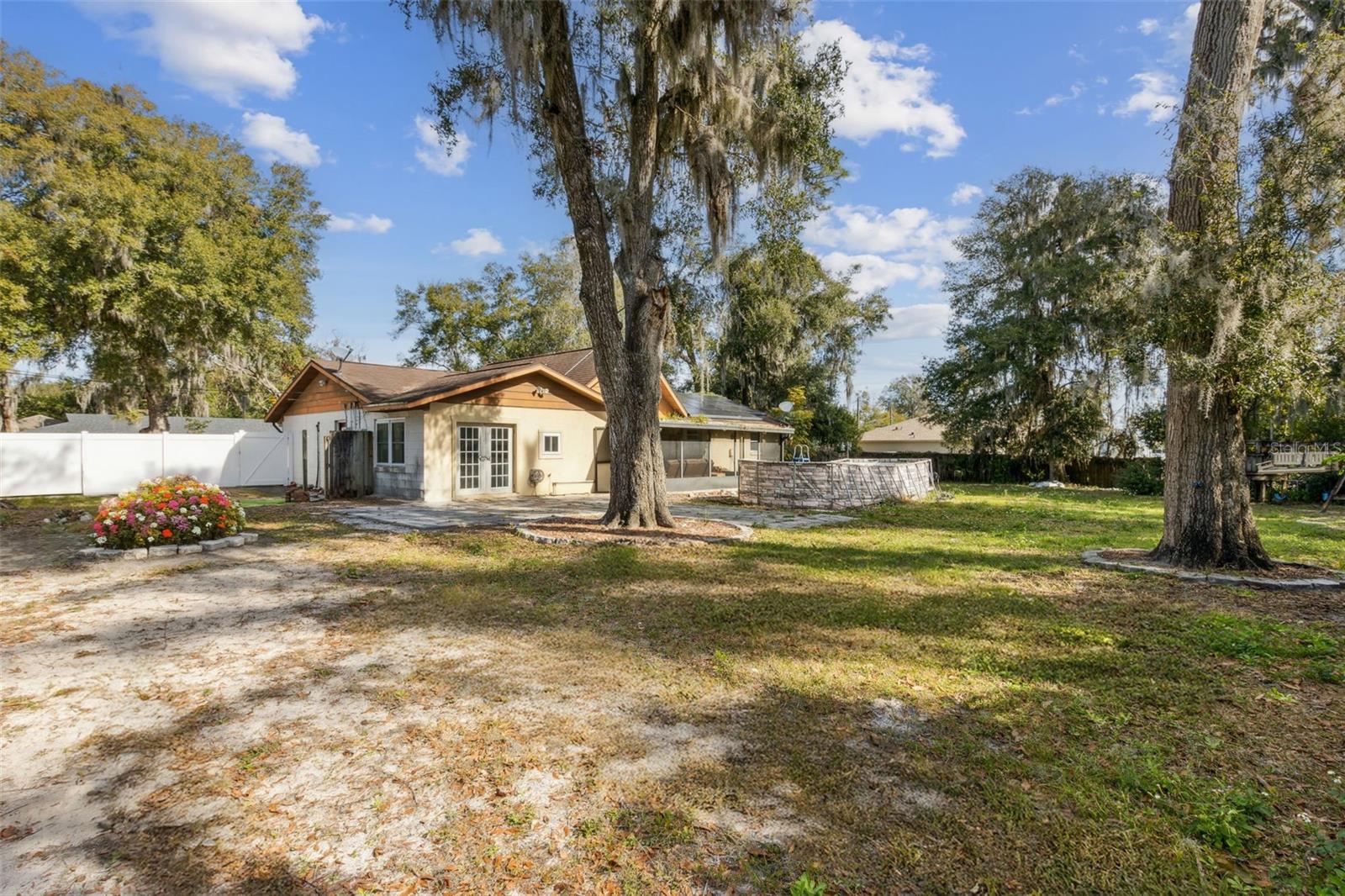 1240 W VOORHIS AVE, DELAND, FL, 32720