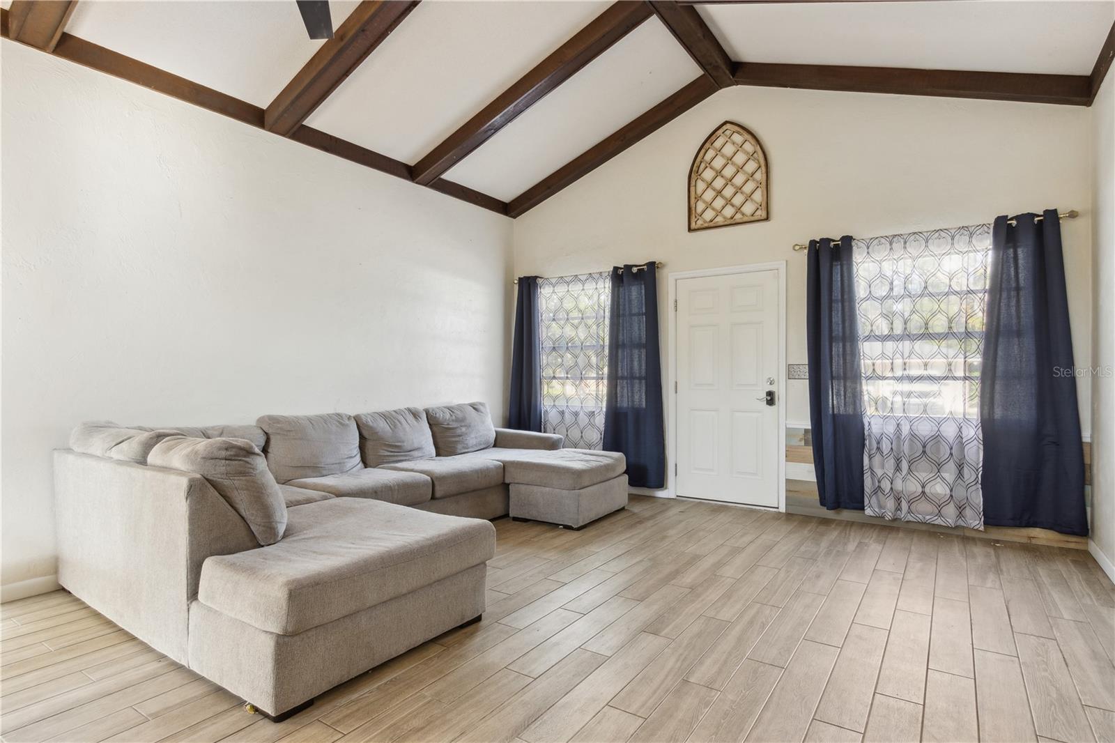 1240 W VOORHIS AVE, DELAND, FL, 32720