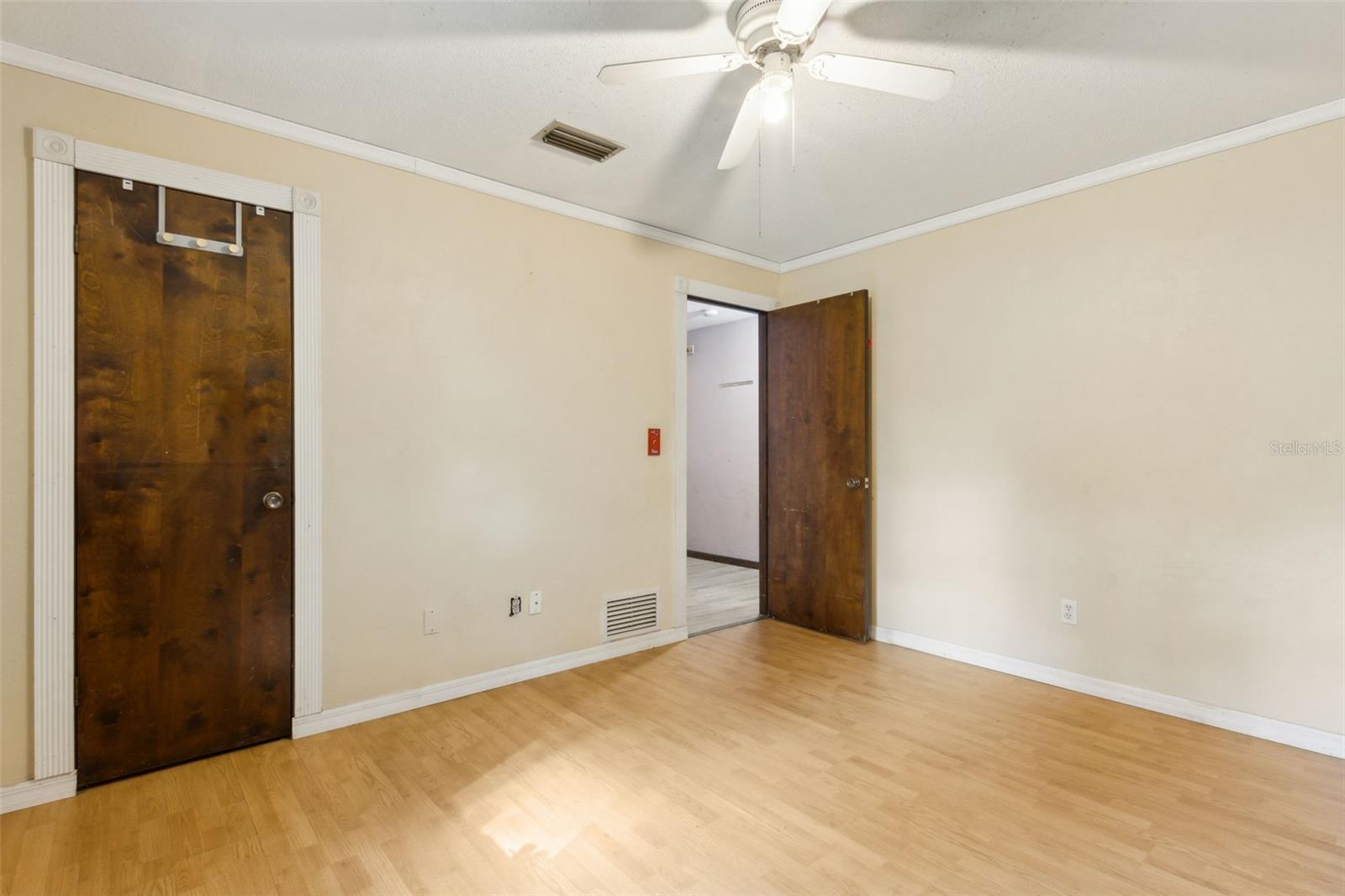 1240 W VOORHIS AVE, DELAND, FL, 32720