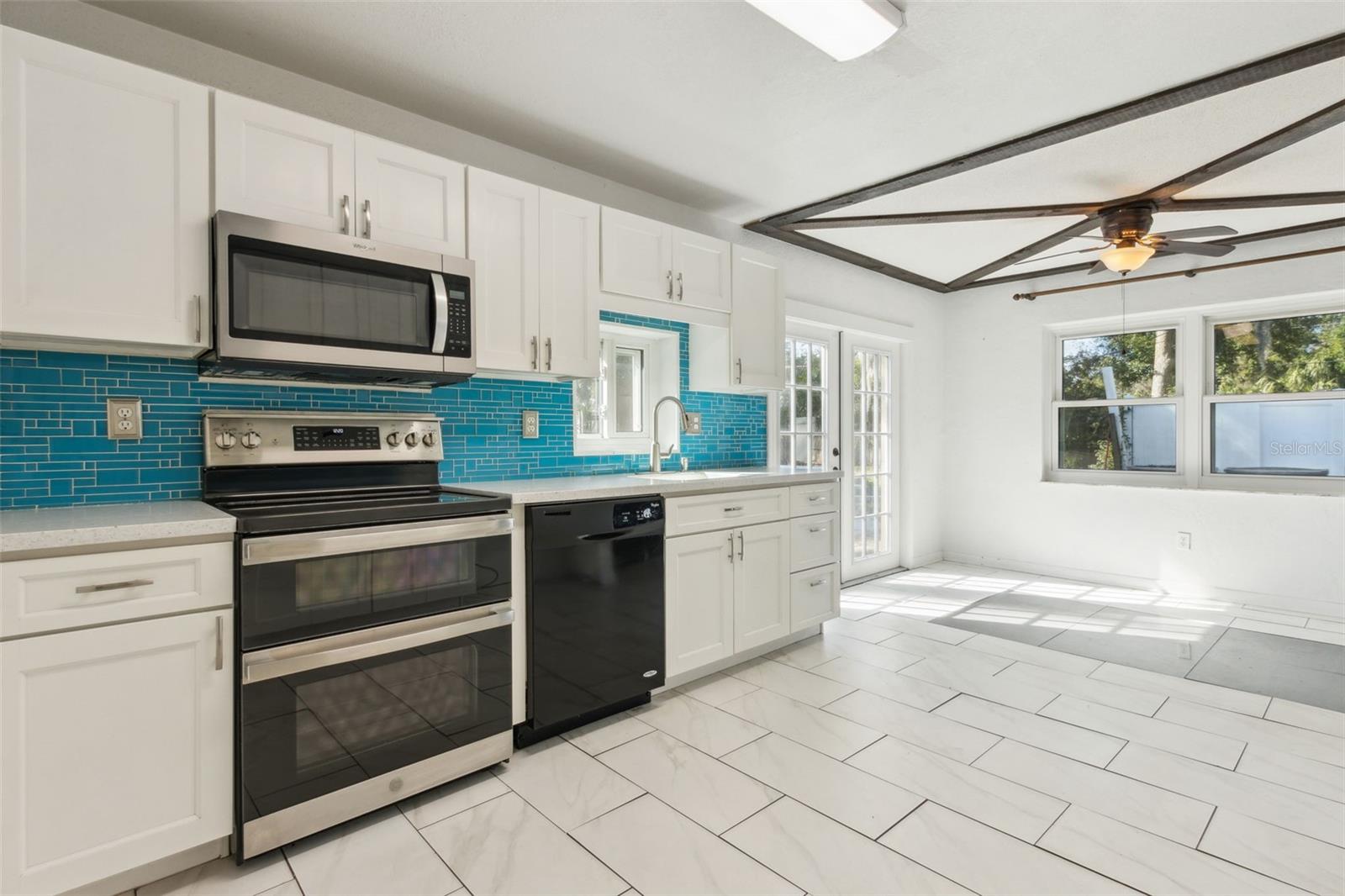 1240 W VOORHIS AVE, DELAND, FL, 32720