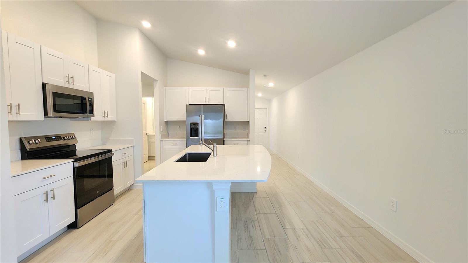 4045 RADIANT MOUNTAIN DR, PLANT CITY, FL, 33565